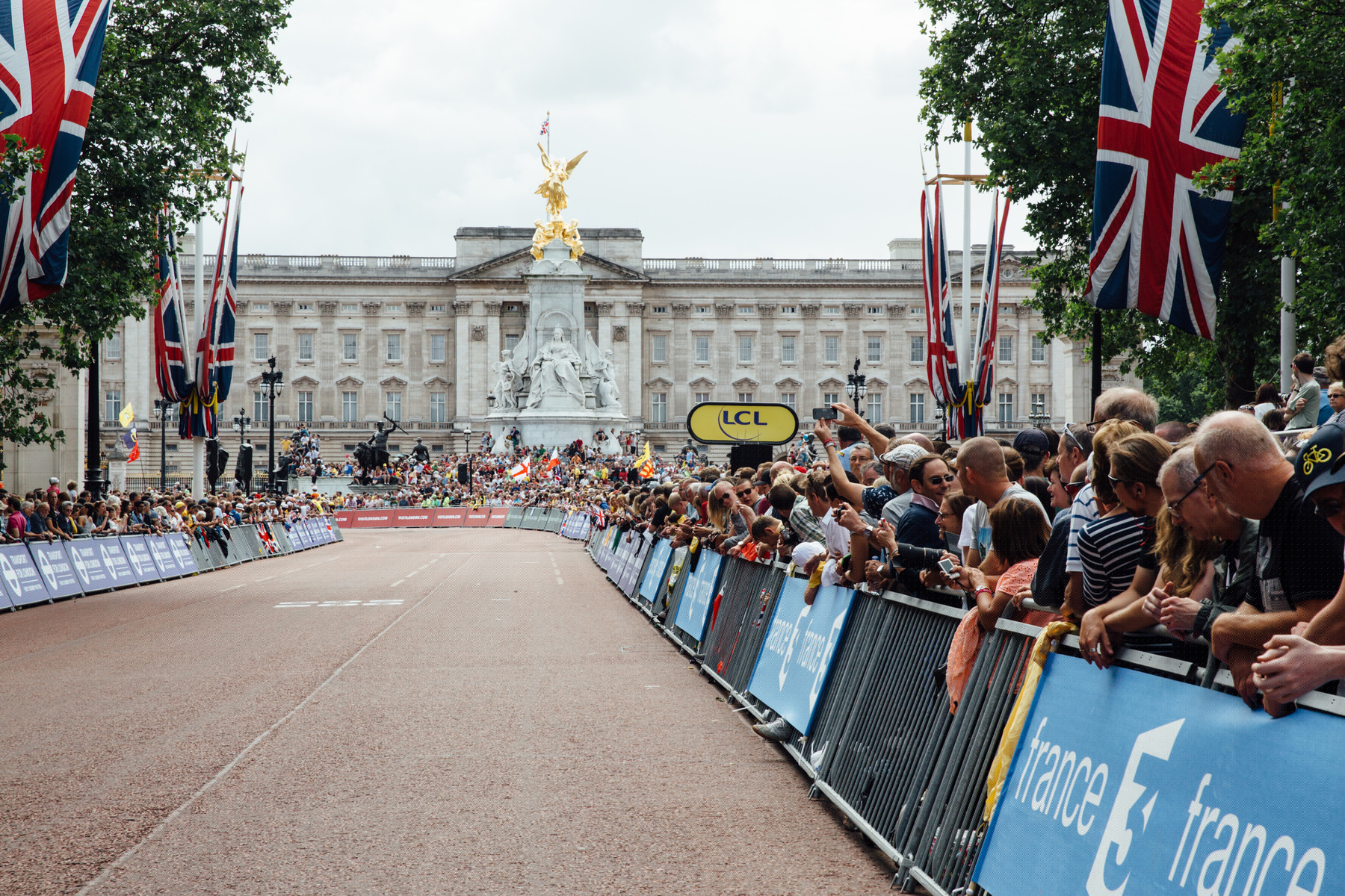 14300-10301644-TFR-TDF-0459_jpg.jpg