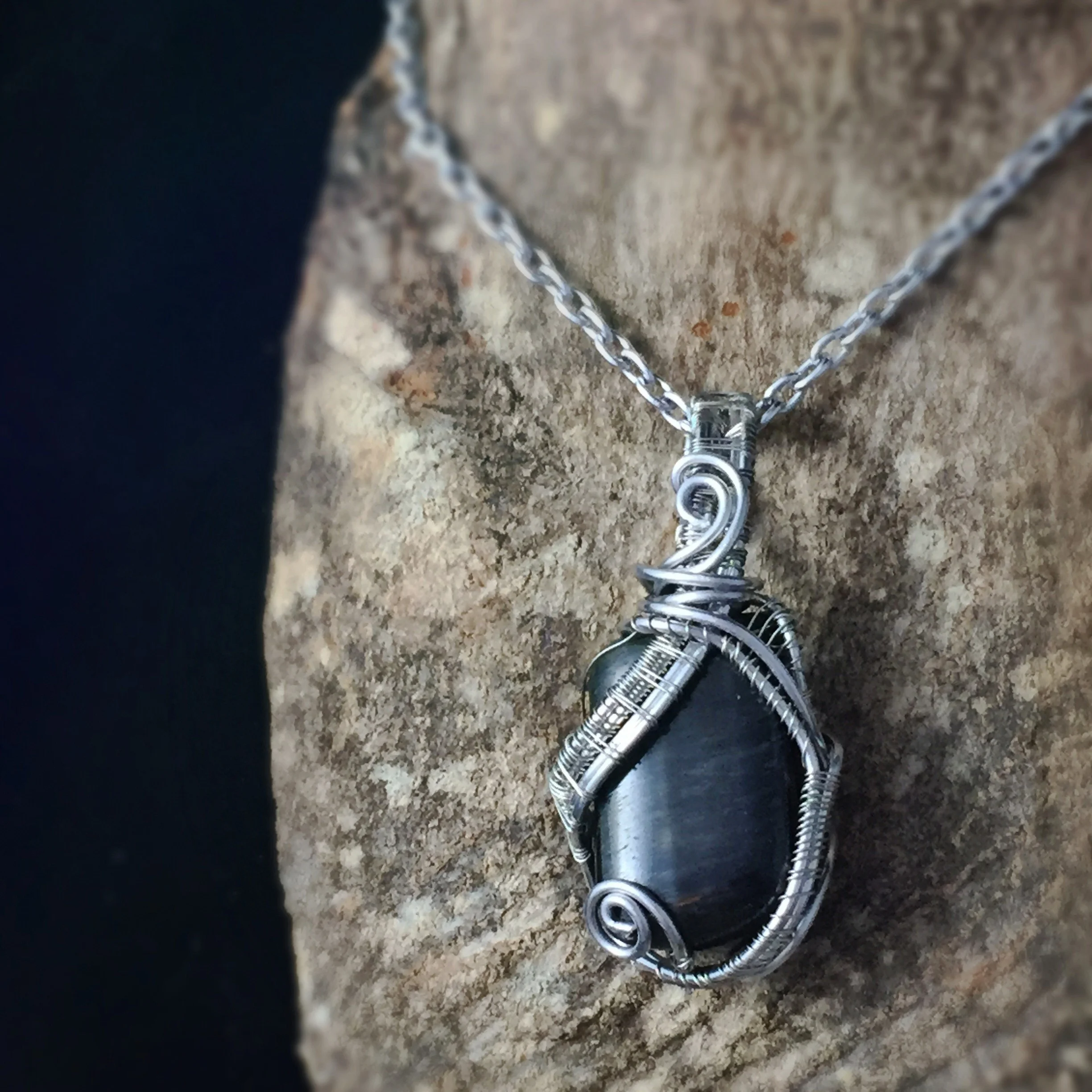 Blue tigers eye healing crystal necklace