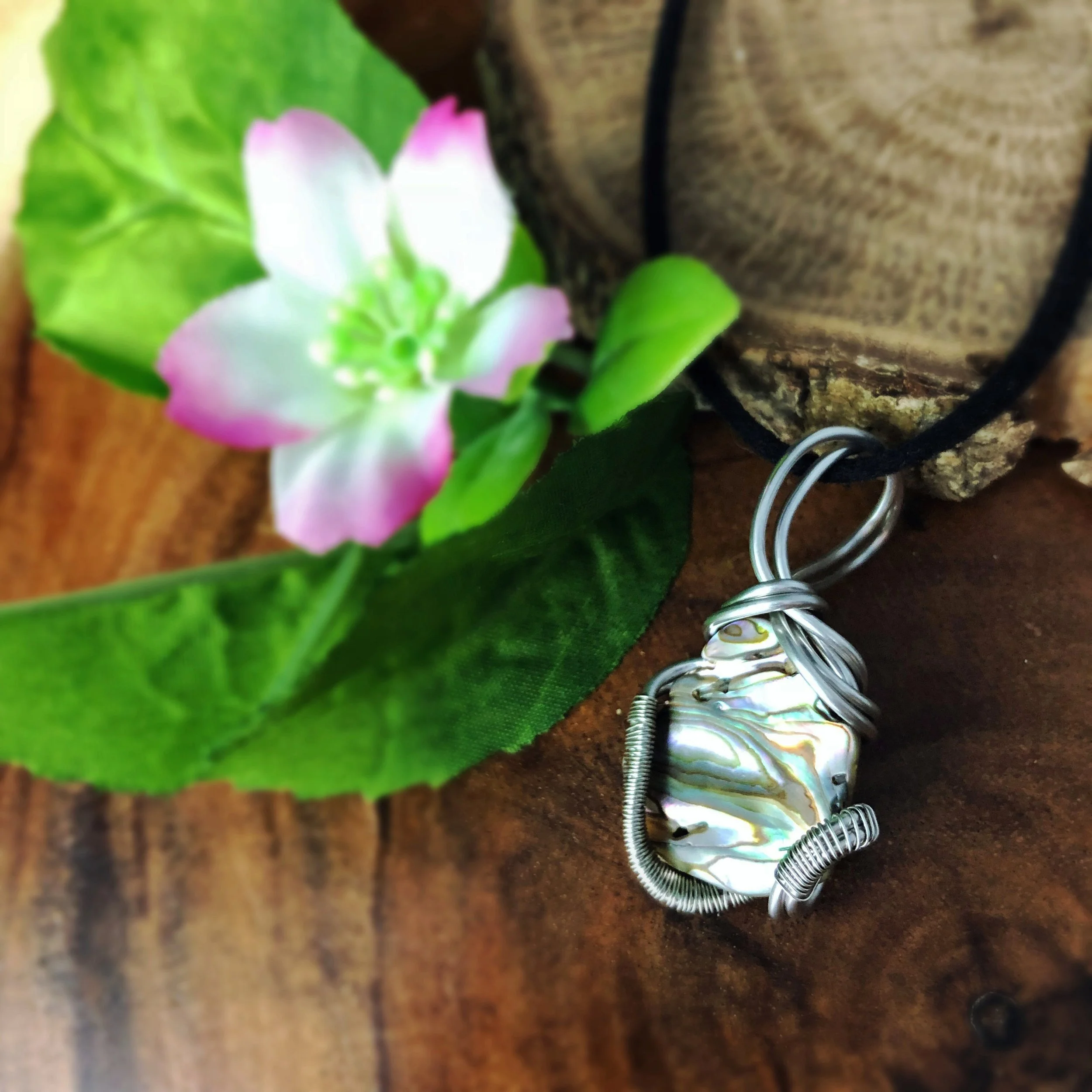 Abalone healing crystal necklace