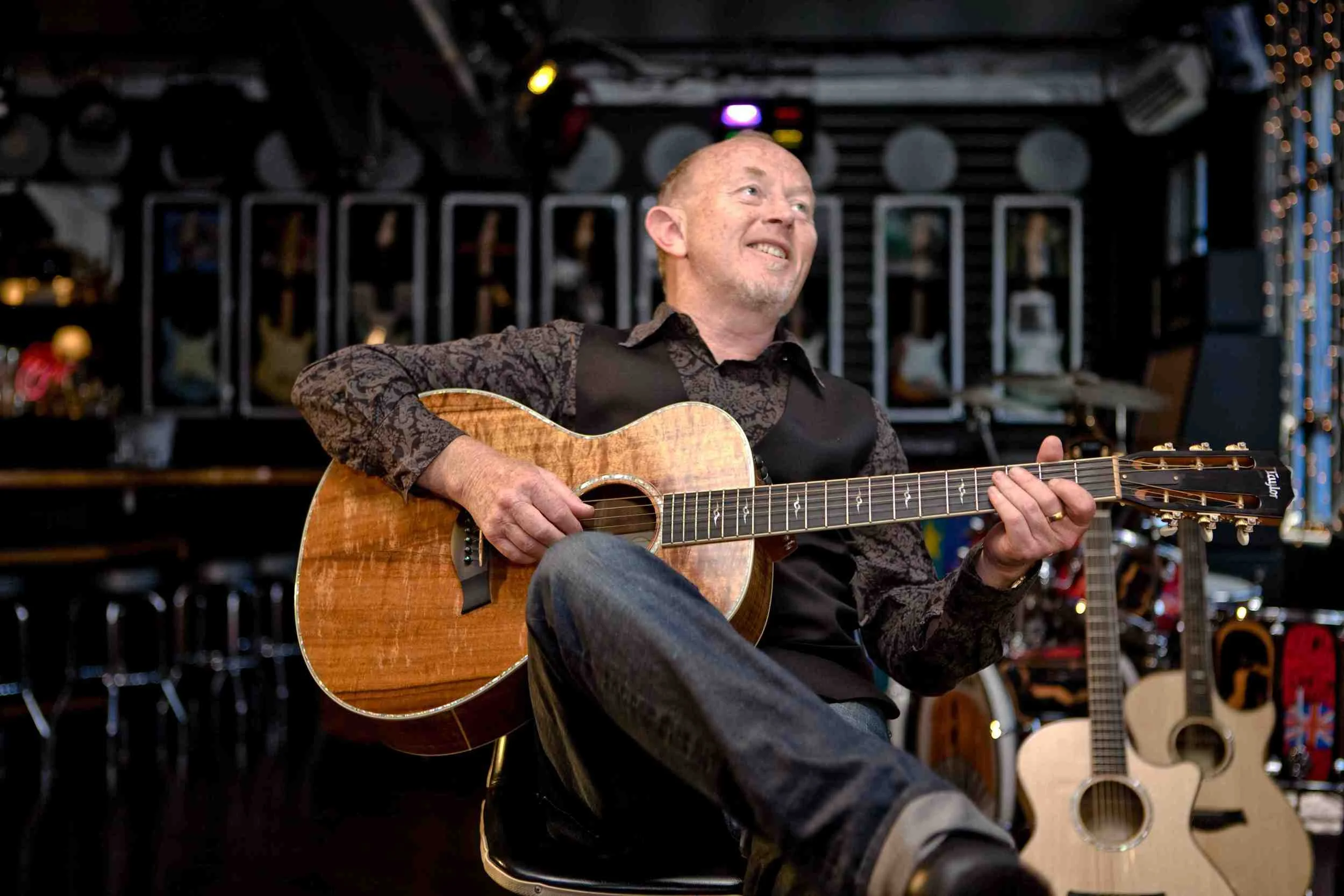 Dave Dobbyn 7 by Simon Moore Small.jpg