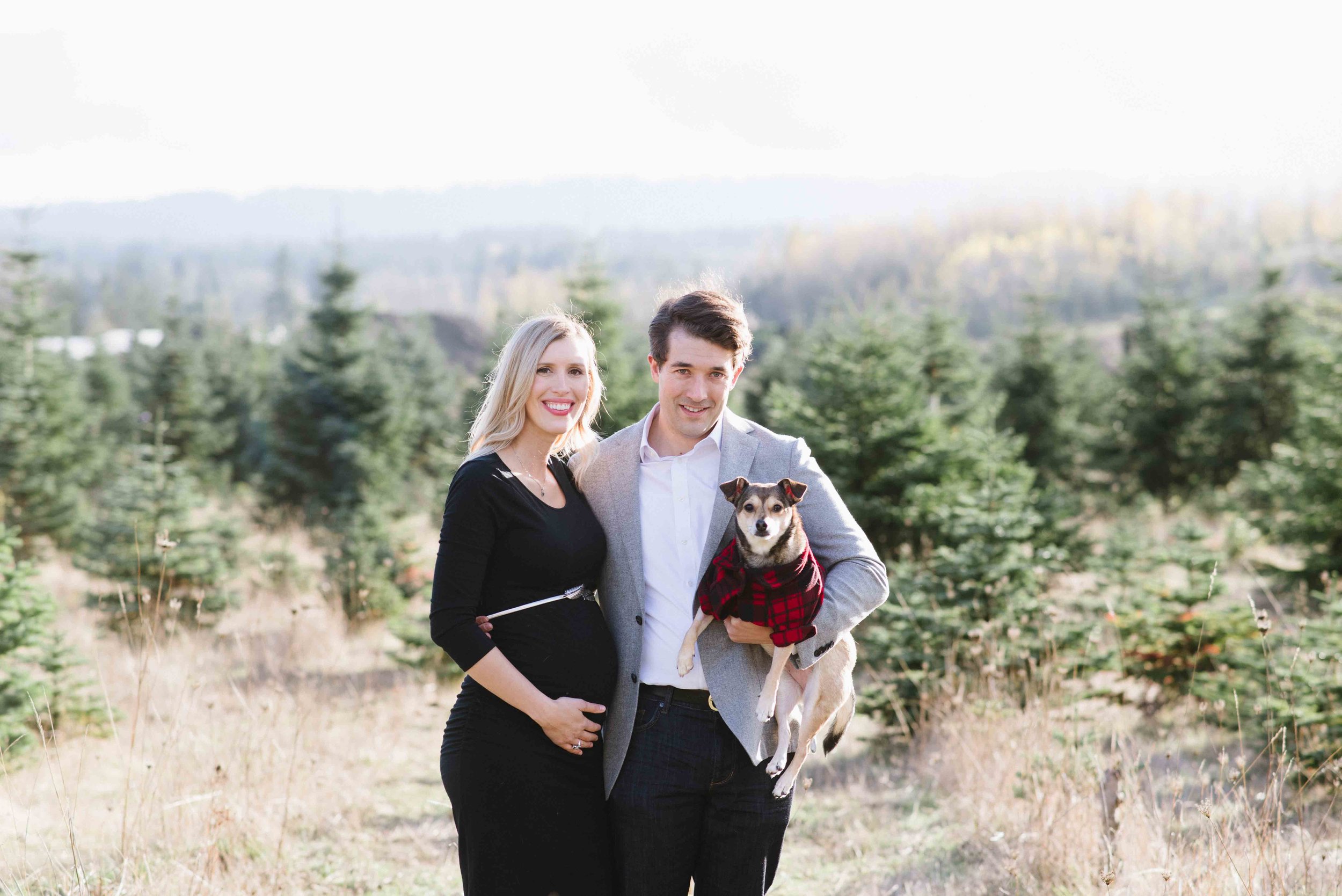 The Cavanaugh S Christmas Tree Farm Maternity Session Beaverton Maternity Photographer Maternity Newborn Family And Wedding Photographer Portland Oregon Vancouver