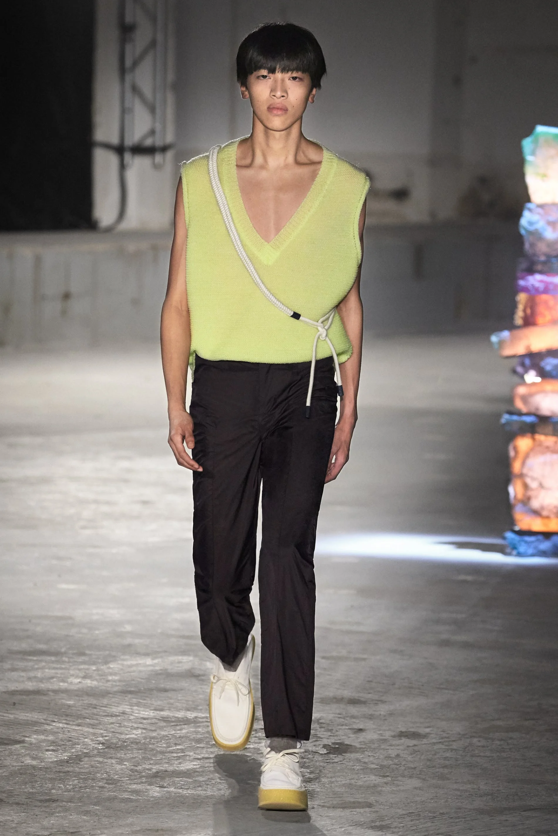 1529912370956009-acne-men-ss19-02.jpg