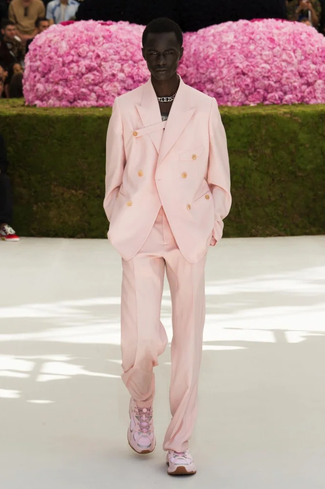 DIOR-MEN-SS19-HERO-231-665x1000.jpg