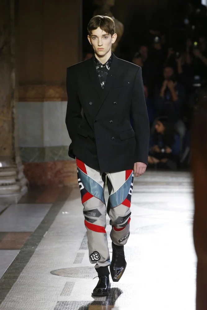 BERLUTI-FW19-HERO-401-667x1000.jpg