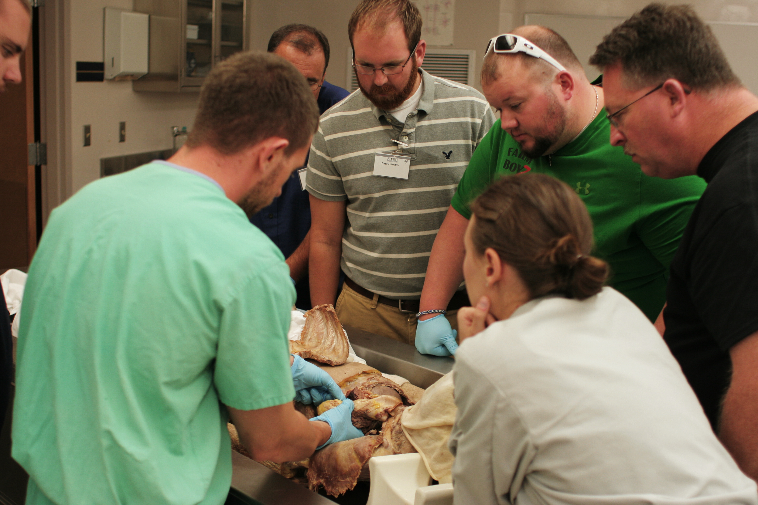  Attendees have the opportunity to learn relevant anatomy in Quillen's gross anatomy lab. 