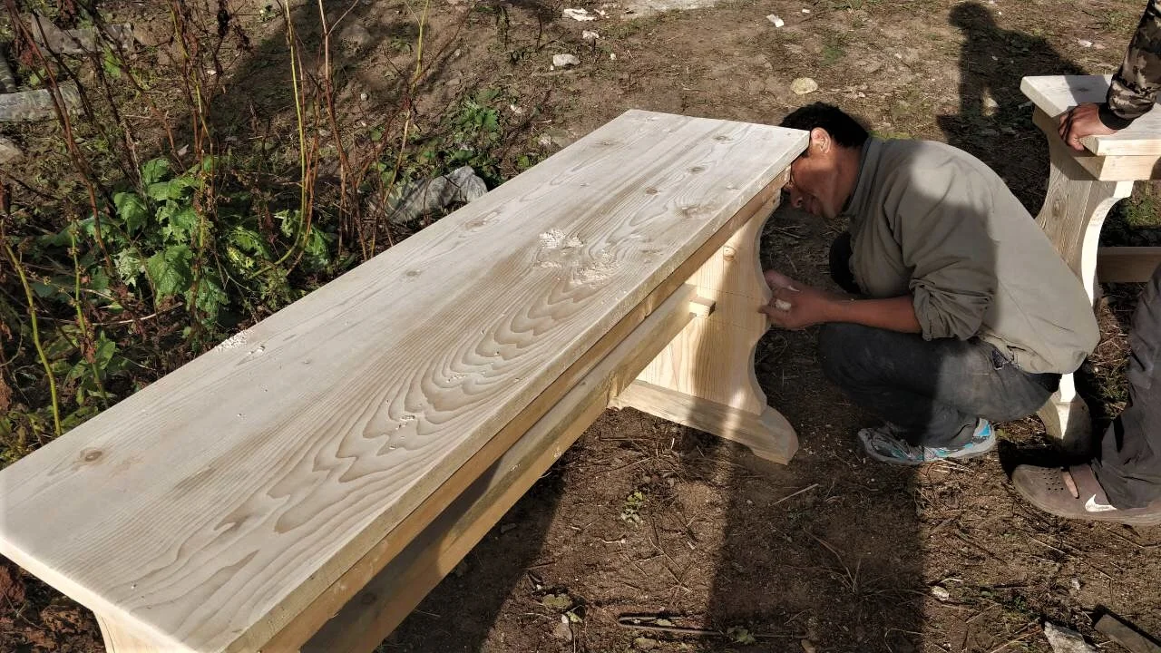 fall 2018 carpenter finishes new table.jpeg