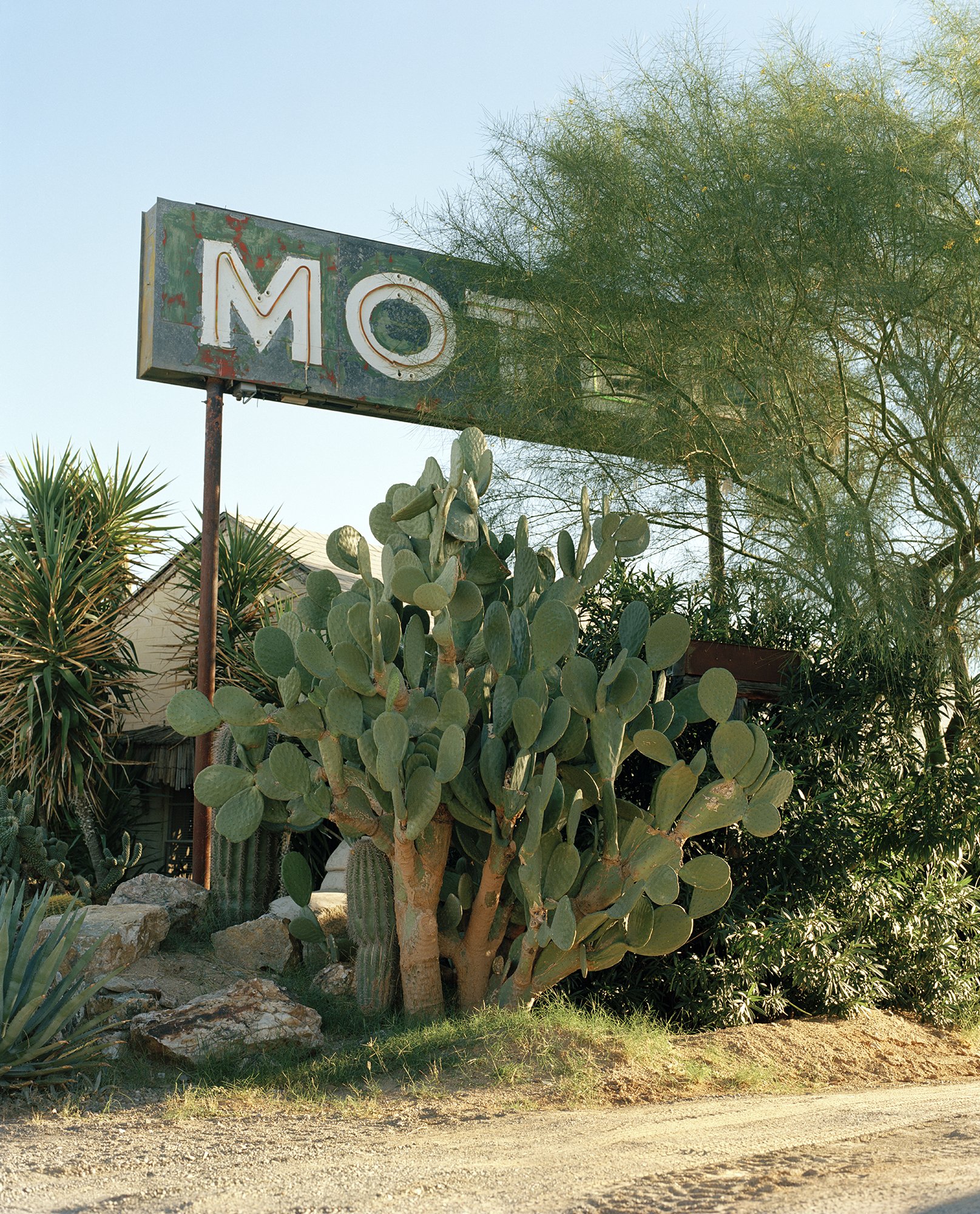 Motel, Saloma AZ.jpg
