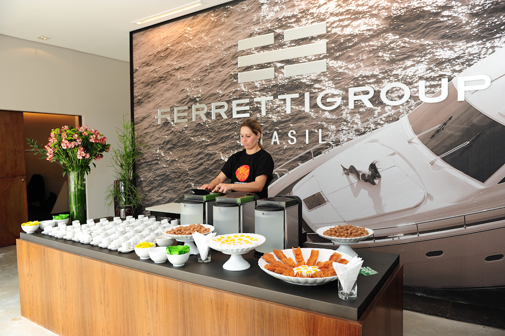 welcome coffee, ferretti yacht show fábrica sp