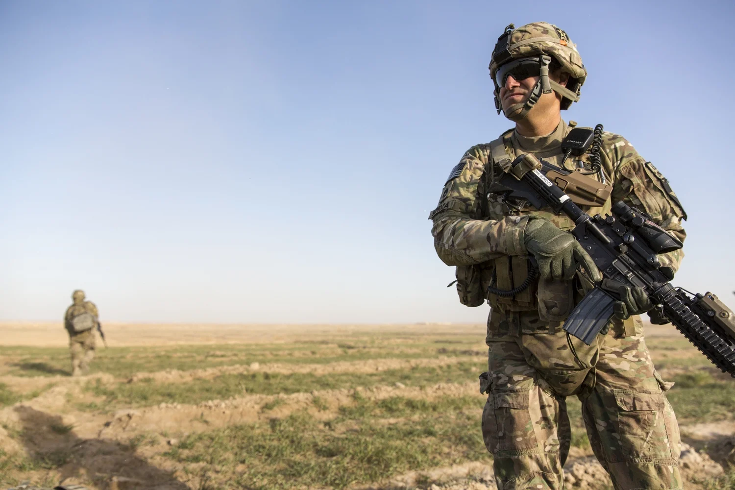 US Army Soldier on foot patrol (Lash-e Juwayn, Afghanistan).