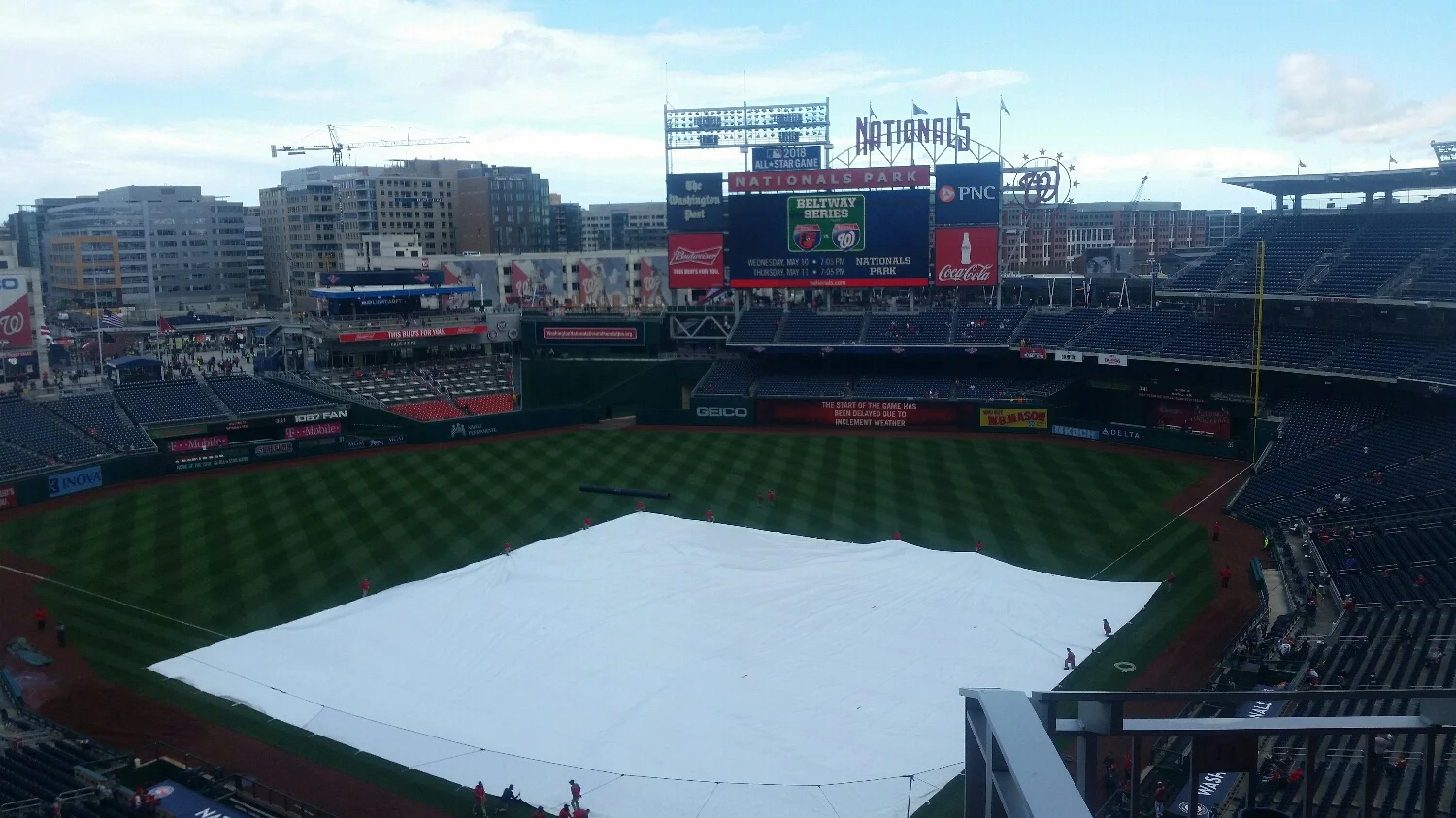 The was a rain delay before the start of the game.
