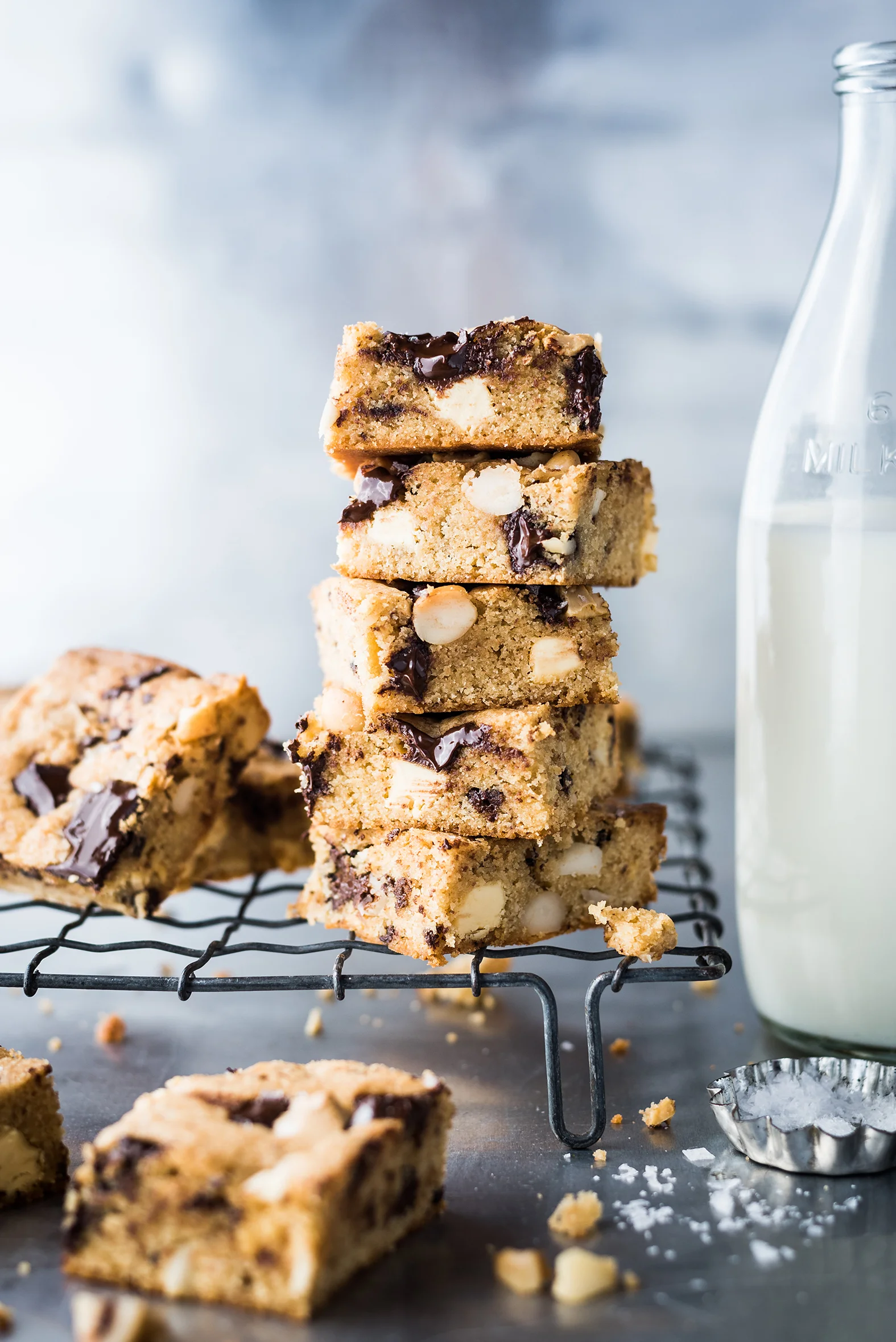 The Hungry Cook - Blondies-7123_small.jpg