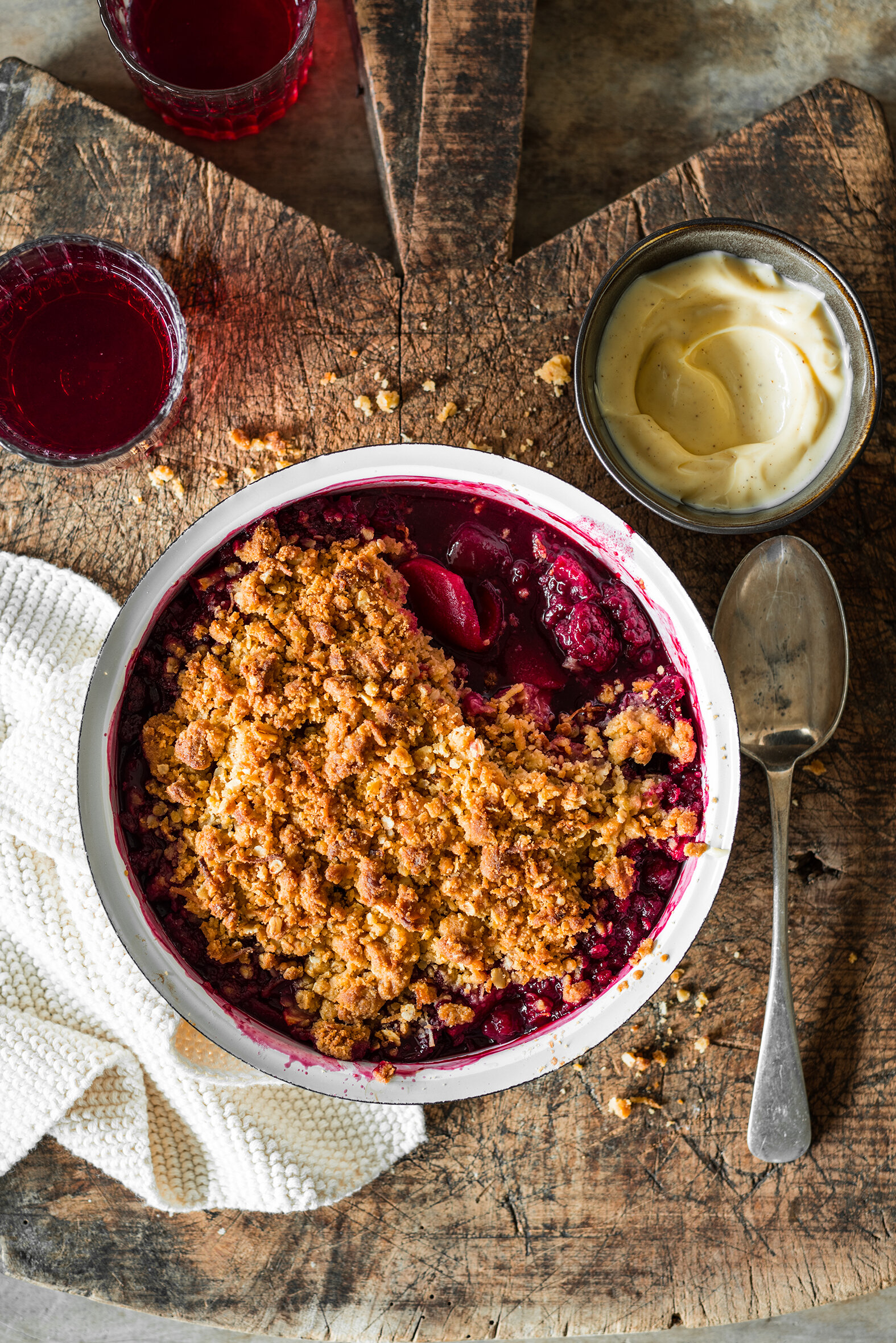 Plum Apple Boysenberry Crumble The Hungry Cook