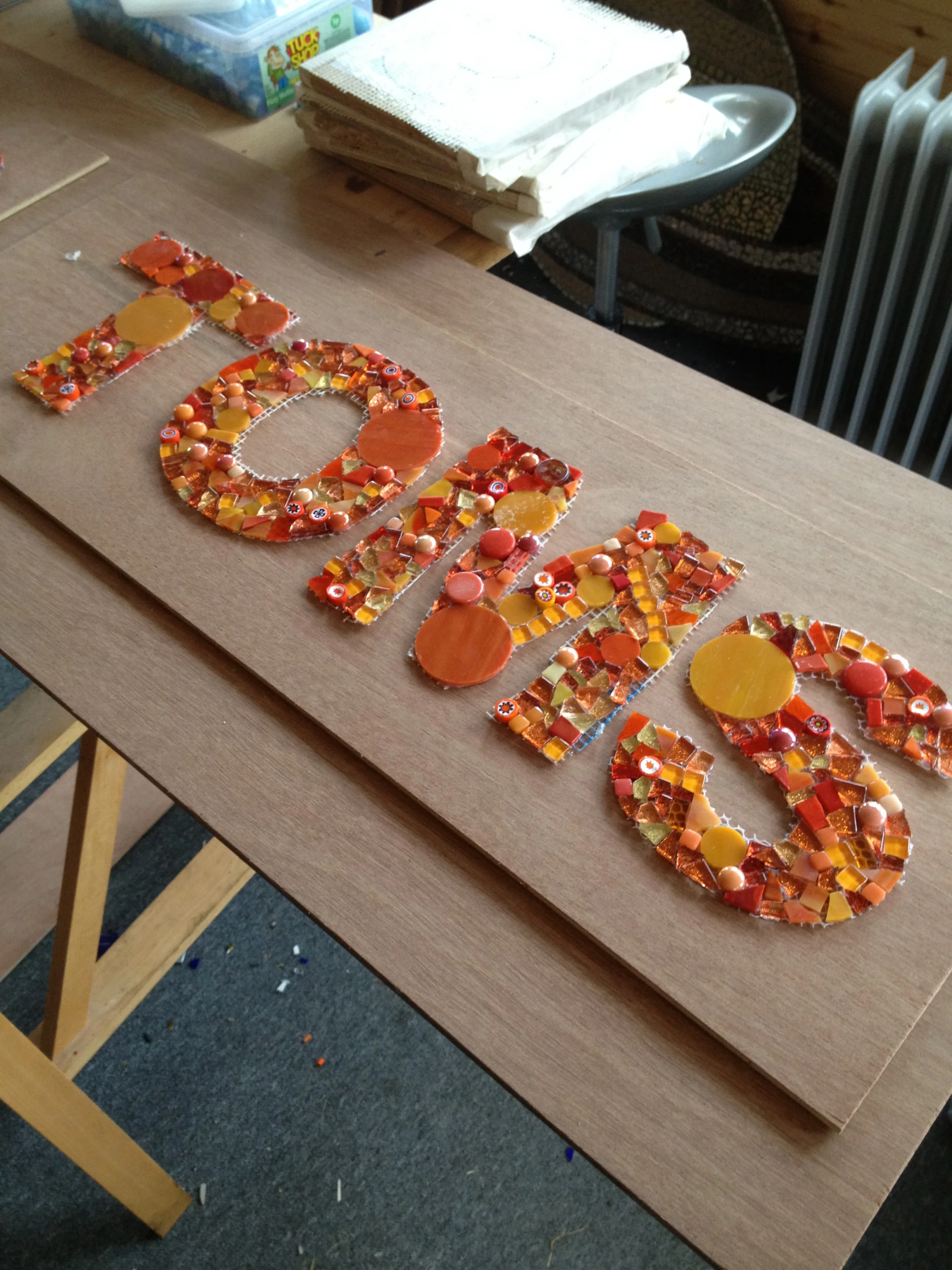  Work in progress for the welcome banner on Tom's ward at the JR Hospital. 