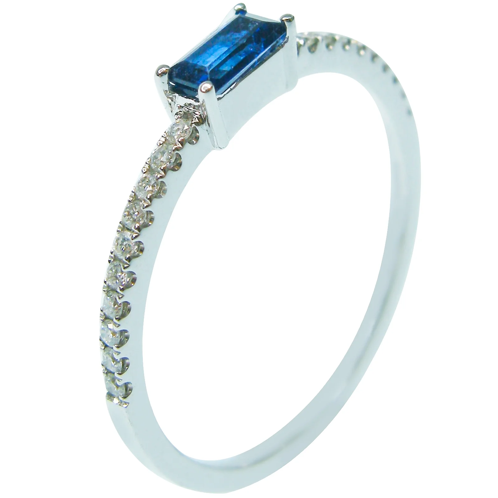 SIGNATURE BLUE SAPPHIRE & DIAMOND BAGUETTE STACK RING BESPOKE FINE JEWELLERY BY SHAHINA HATTA HONG KONG