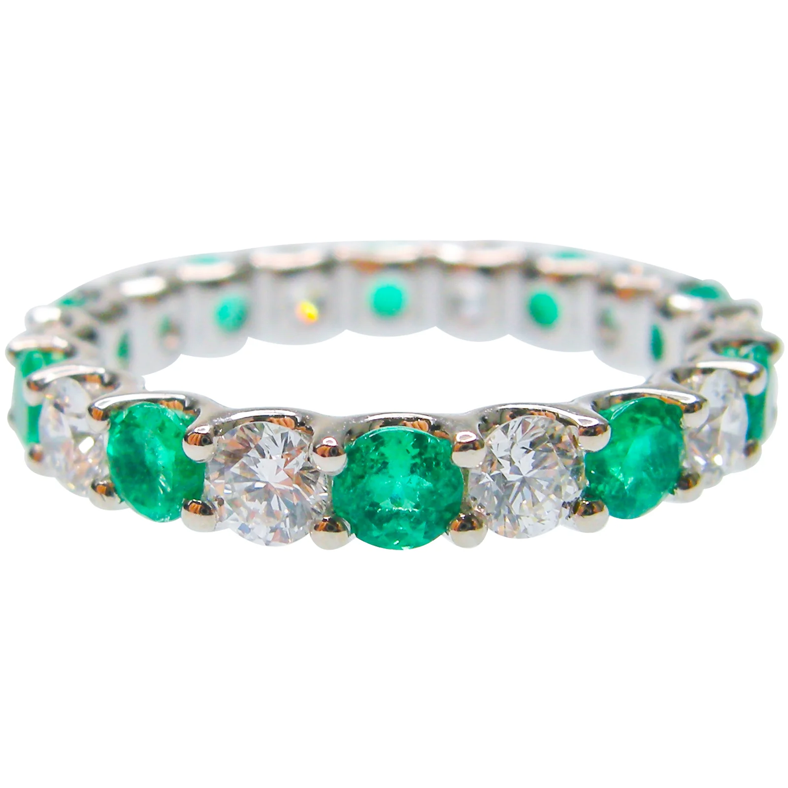 SIGNATURE EMERALD & DIAMOND ETERNITY BAND BESPOKE FINE JEWELLERY BY SHAHINA HATTA HONG KONG