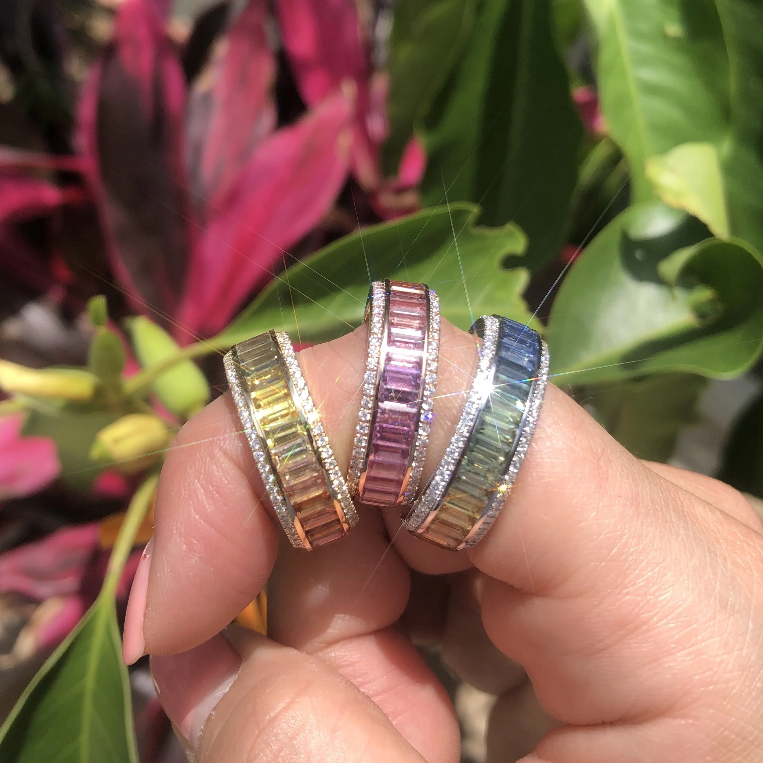 SIGNATURE PASTEL RAINBOW SAPPHIRE & DIAMOND SPINNER RING BESPOKE FINE JEWELLERY BY SHAHINA HATTA HONG KONG