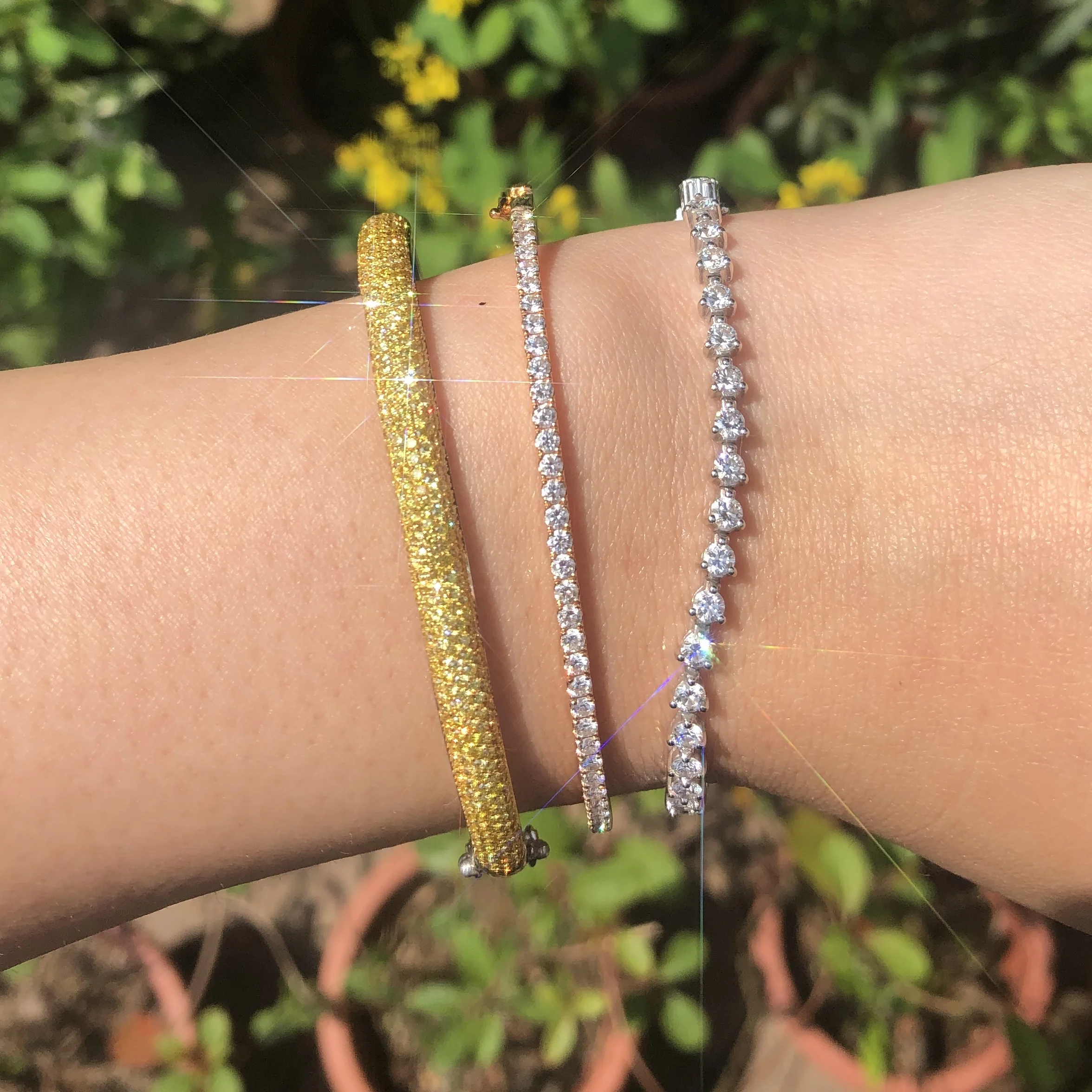 SIGNATURE 5 ROW YELLOW DIAMOND BANGLE BESPOKE FINE JEWELLERY BY SHAHINA HATTA HONG KONG