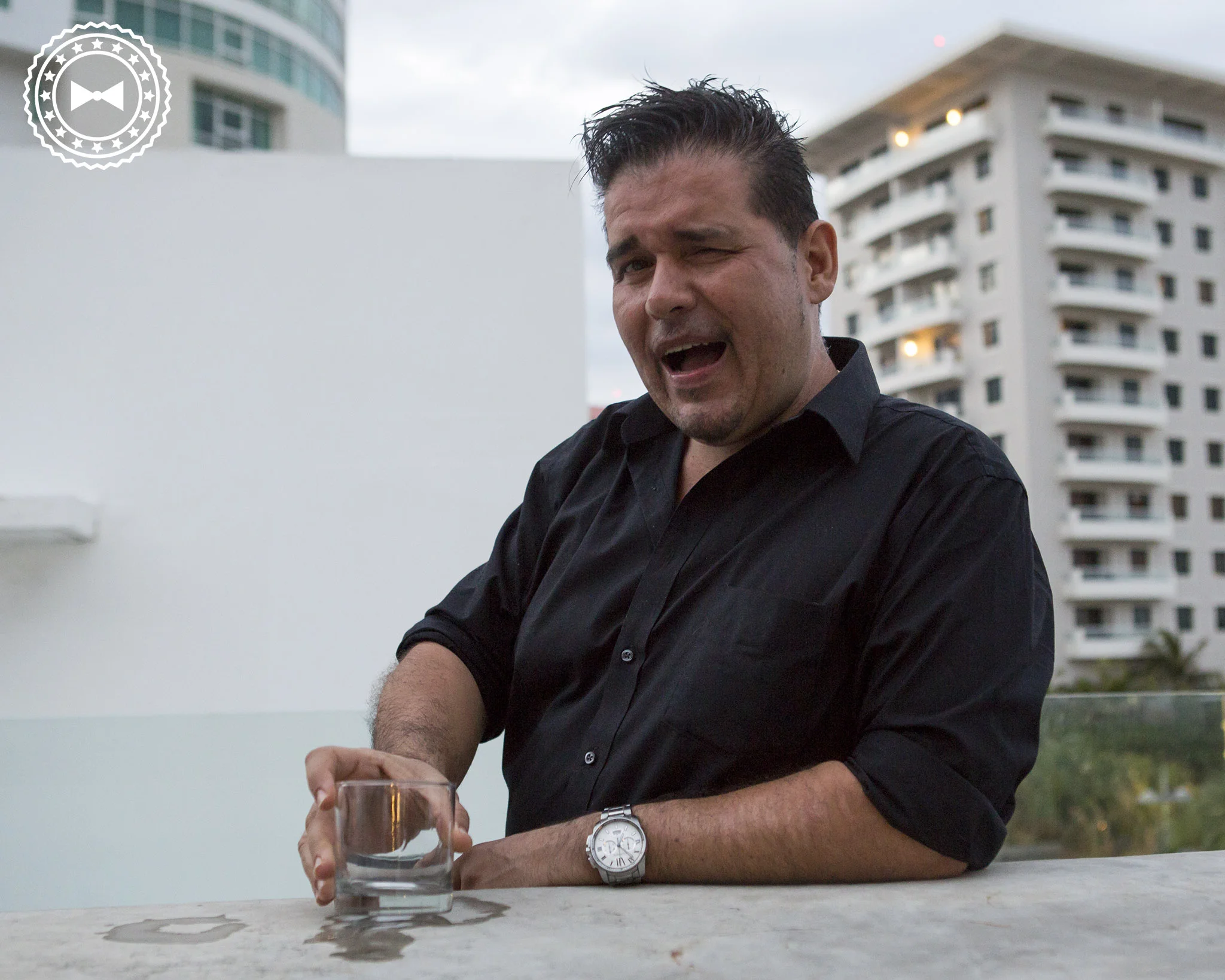 Chef Roberto Treviño terminando su turno con un buen shot de tequila. ¡Salud!