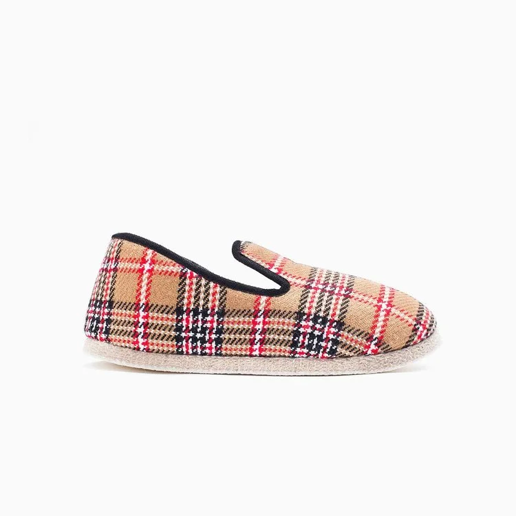 slippers_castet_01.jpg