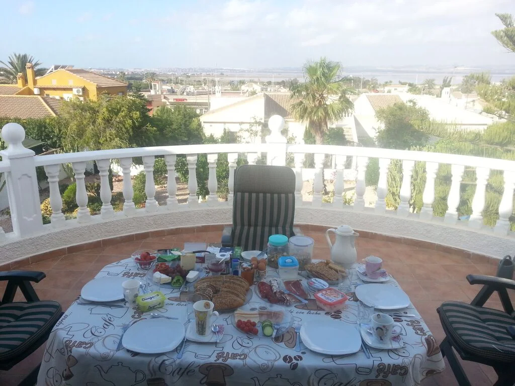 Vi spiste frokost sammen med Anne og Kjell. Grei utsikt.