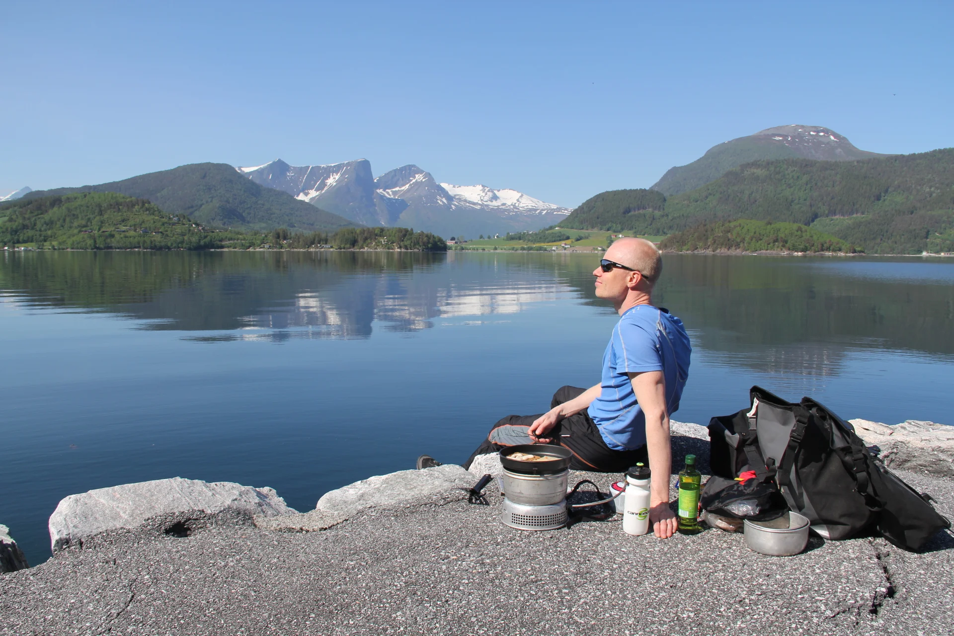 En pust i bakken på vei fra Molde til Åndalsnes.