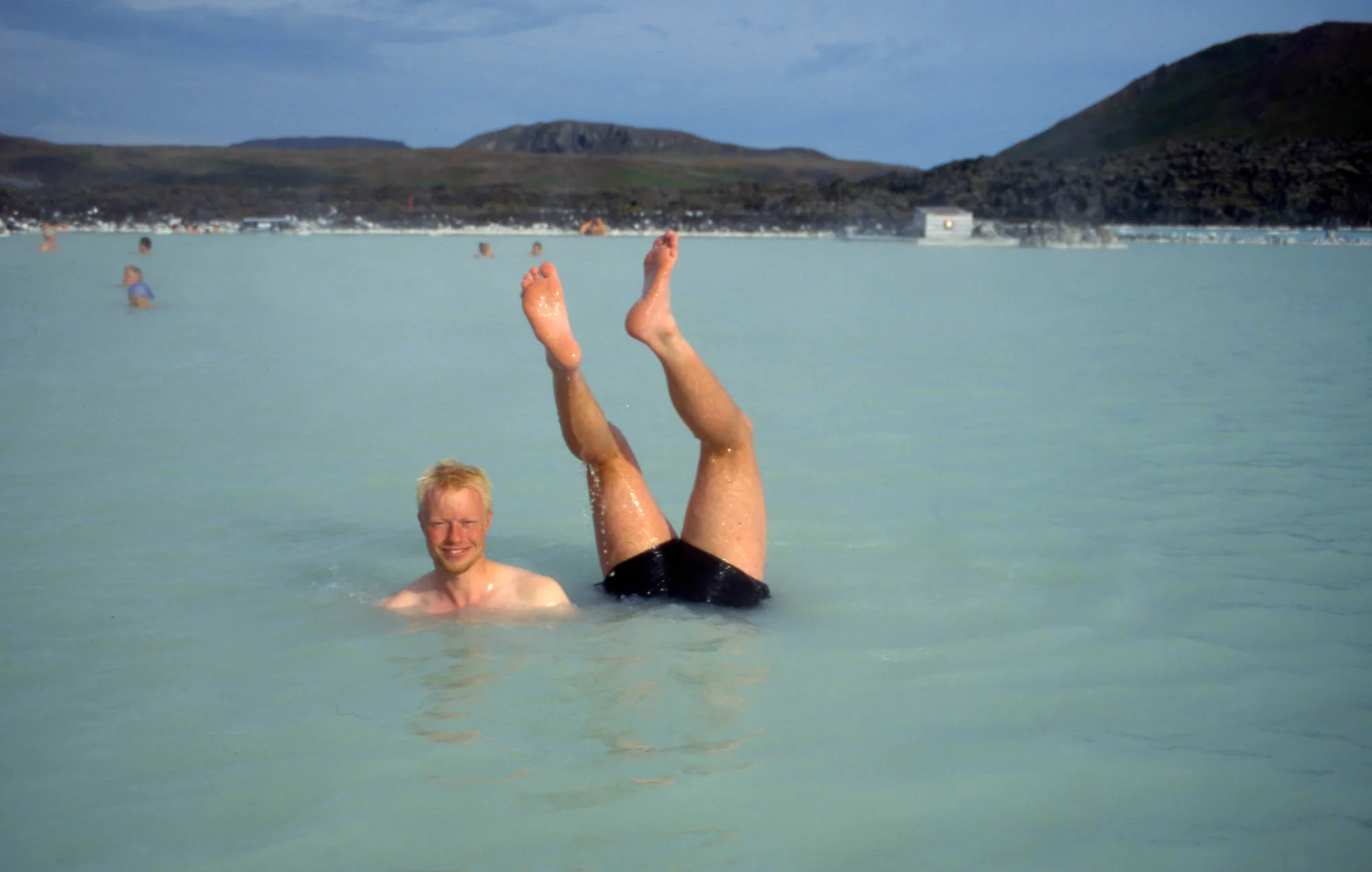 Bading i varme kilder hører med på en tur på Island.