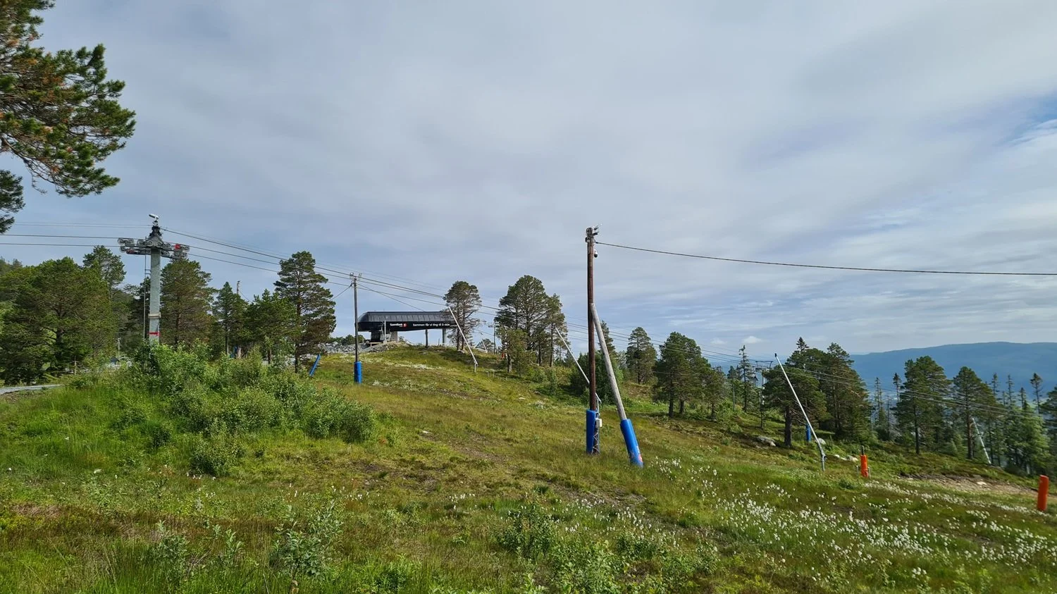vassfjellet-skisenter-sommer.jpg