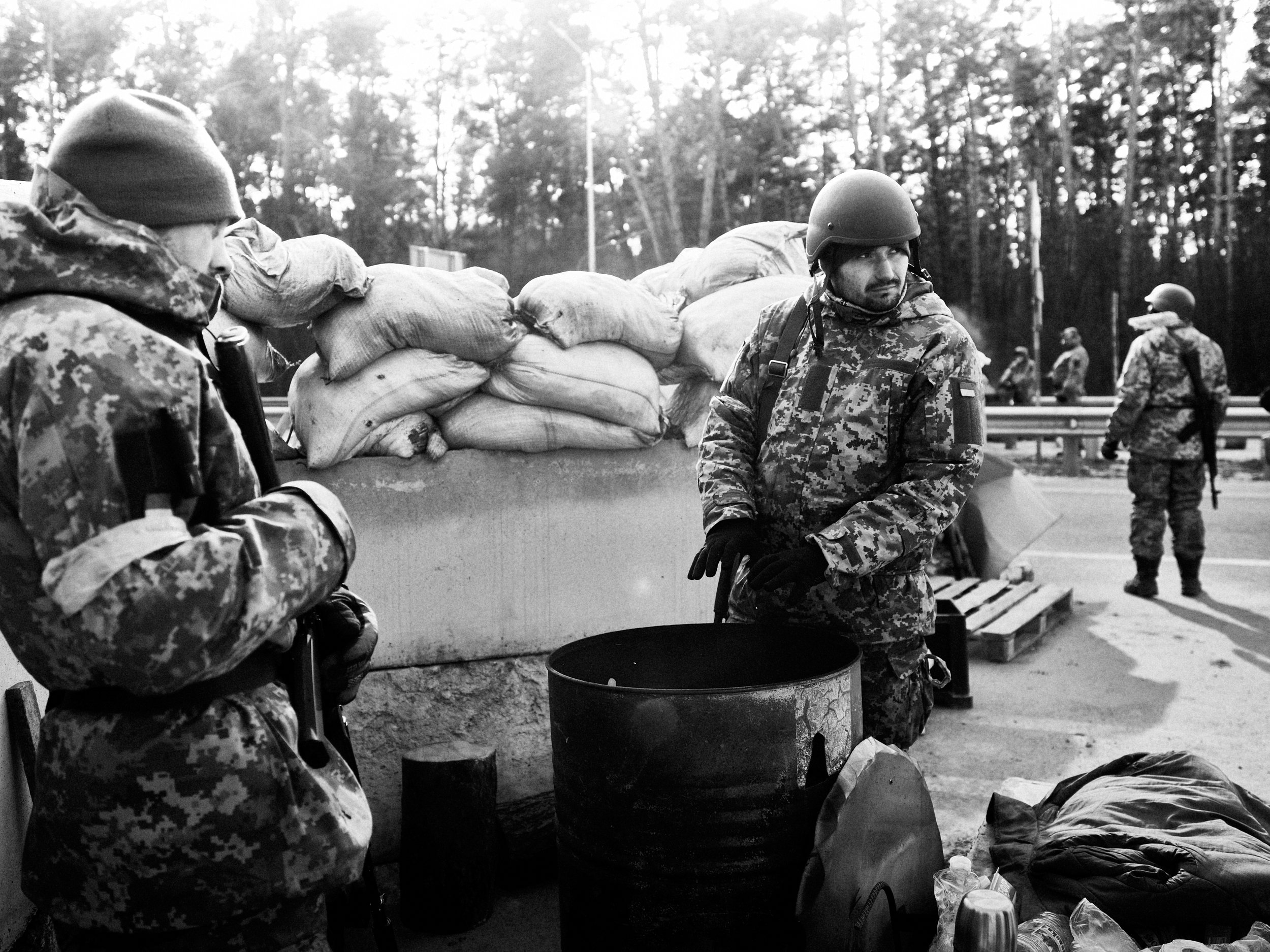 Territorial Defense soldiers at a checkpoint, Kyiv Oblast