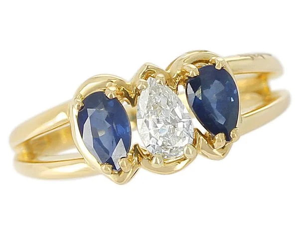 ChaumetSapphireDiamondRing_A_600x.jpg