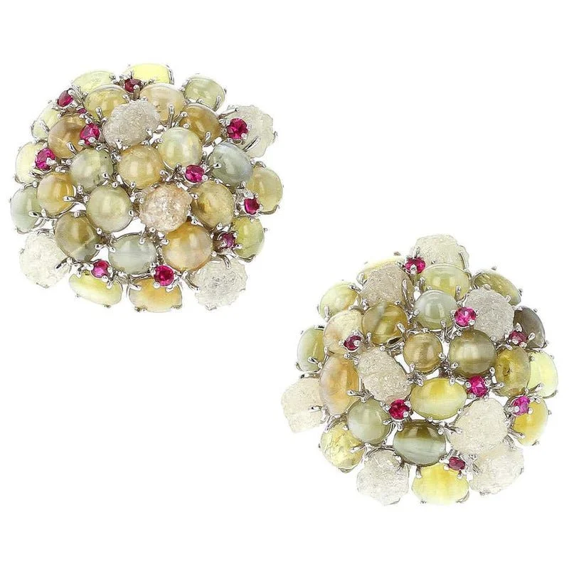 Cat_sEyeChrysoberylEarringswithRoughDiamondsandRubies_18KaratGold_1_800x.jpg