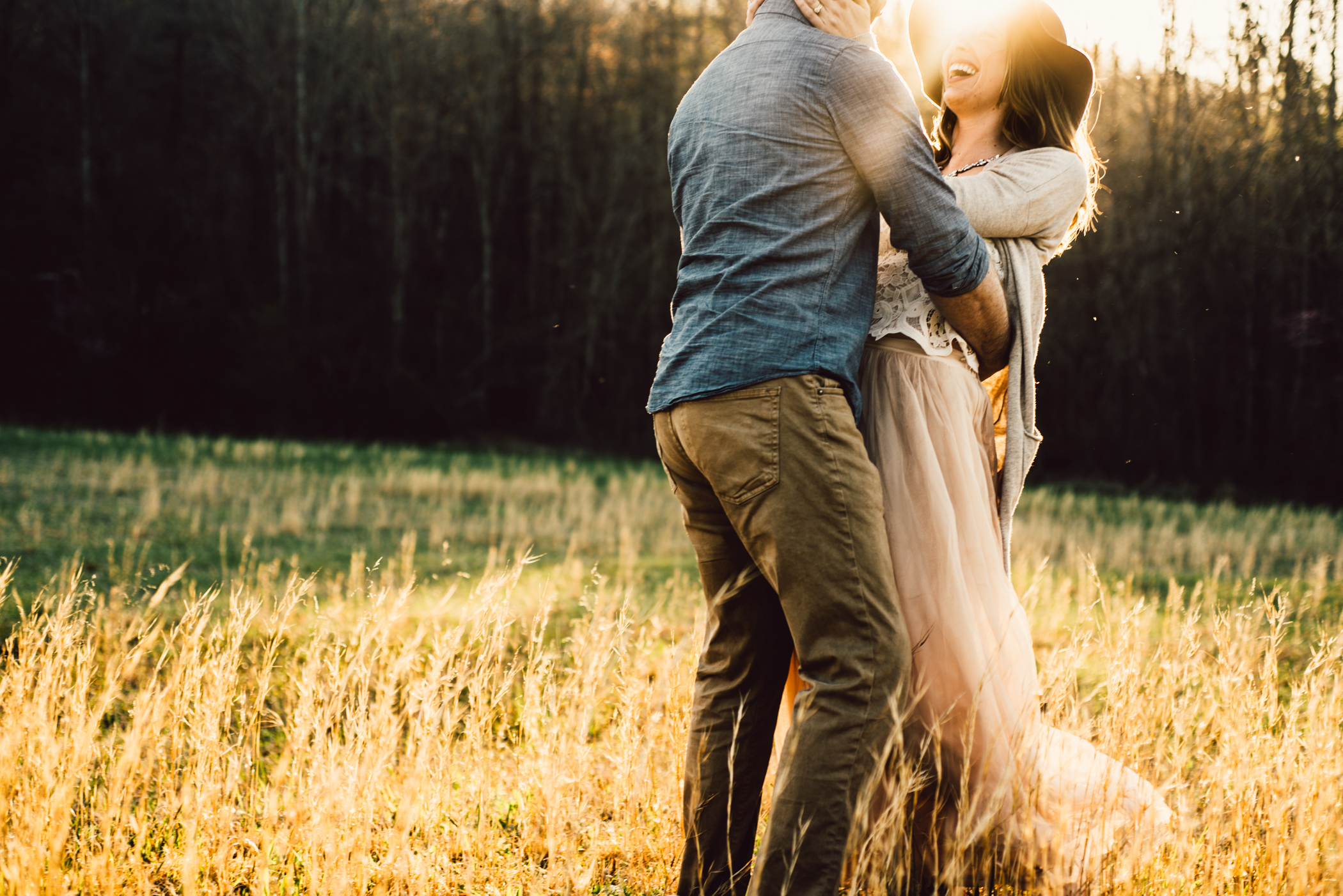 Shenandoah-Valley-National-Park-Adventure-Couple-Portraits-White-Sails-Creative_24.JPG