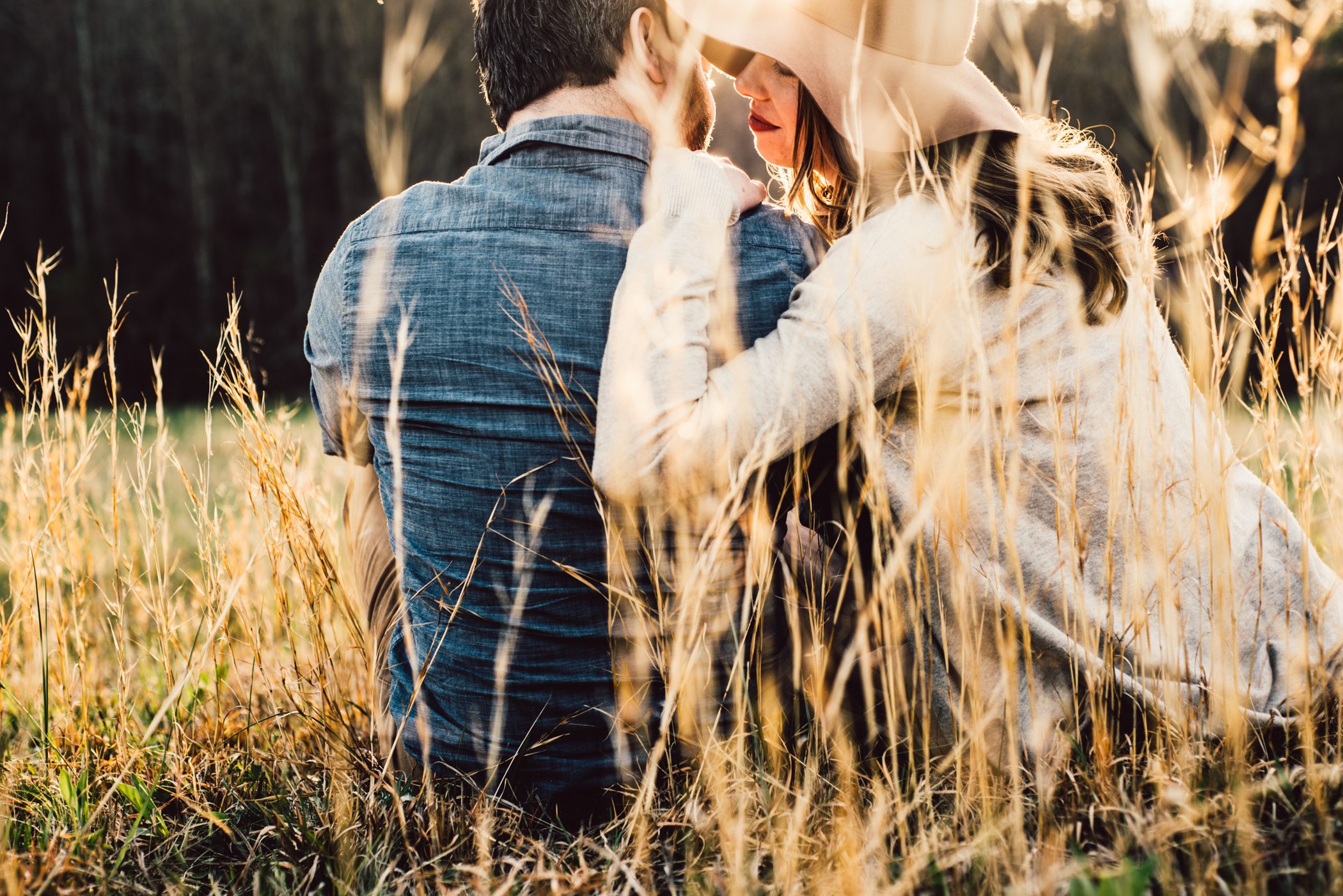 Shenandoah-Valley-National-Park-Adventure-Couple-Portraits-White-Sails-Creative_26.JPG