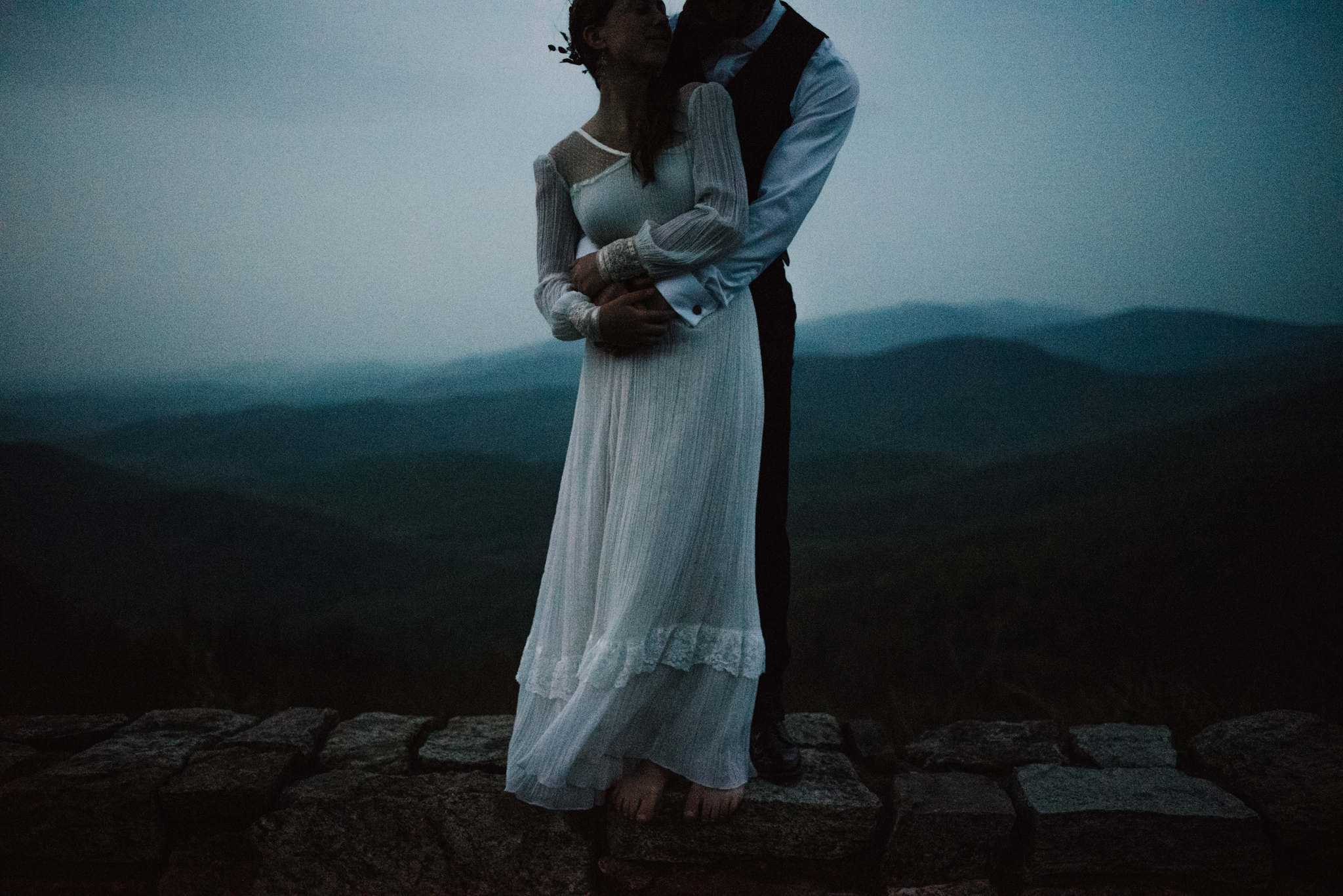 Lisa and Stuart - Post Wedding Couple Portraits - White Sails Creative - Blue Ridge Mountains - Sunrise Shenandoah National Park_1.JPG