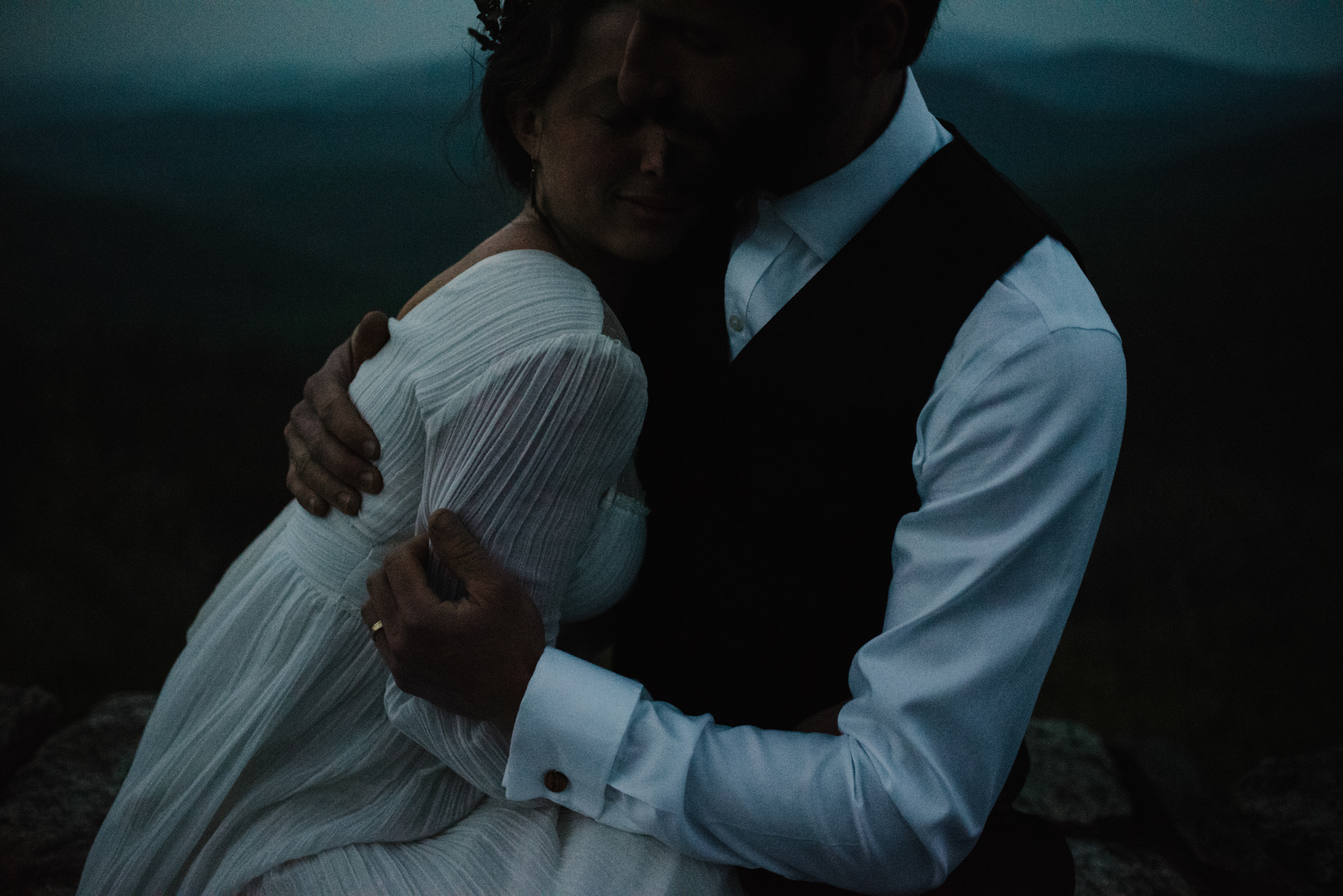 Lisa and Stuart - Post Wedding Couple Portraits - White Sails Creative - Blue Ridge Mountains - Sunrise Shenandoah National Park_58.JPG