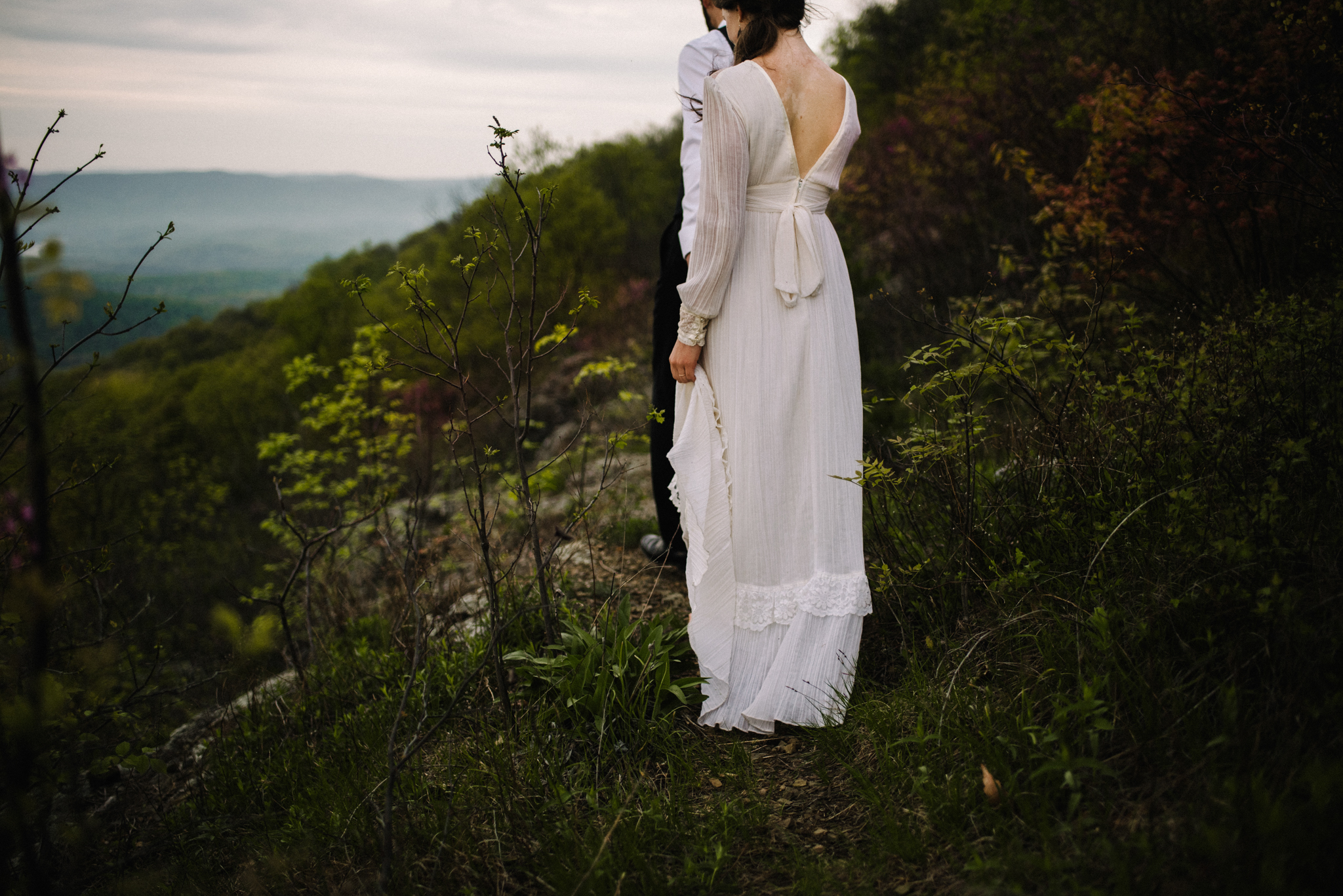 Lisa and Stuart - Post Wedding Couple Portraits - White Sails Creative - Blue Ridge Mountains - Sunrise Shenandoah National Park_48.JPG