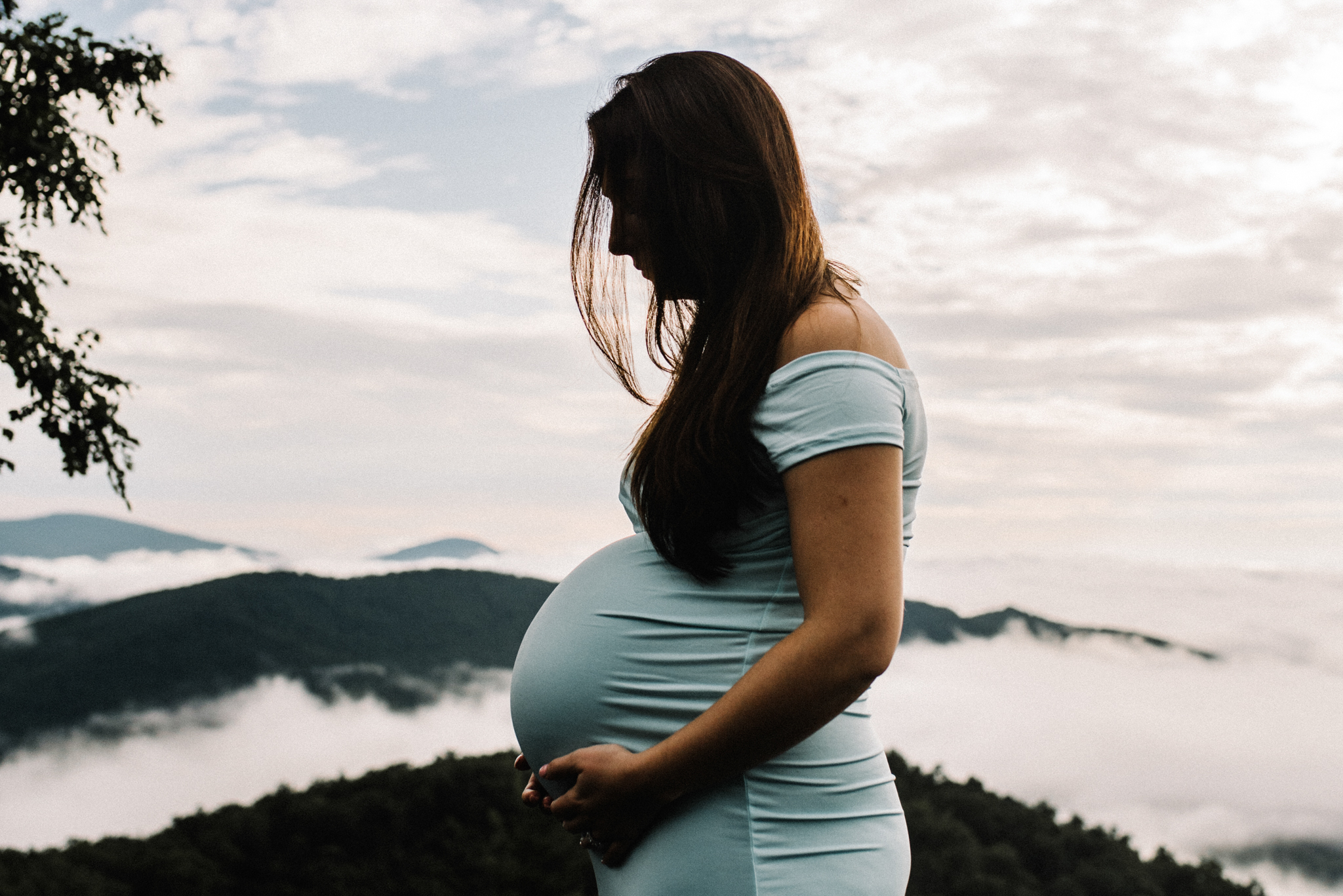 Mandy Spencer Maternity Sunrise Session Shenandoah National Park - White Sails Photography Creative_18.JPG