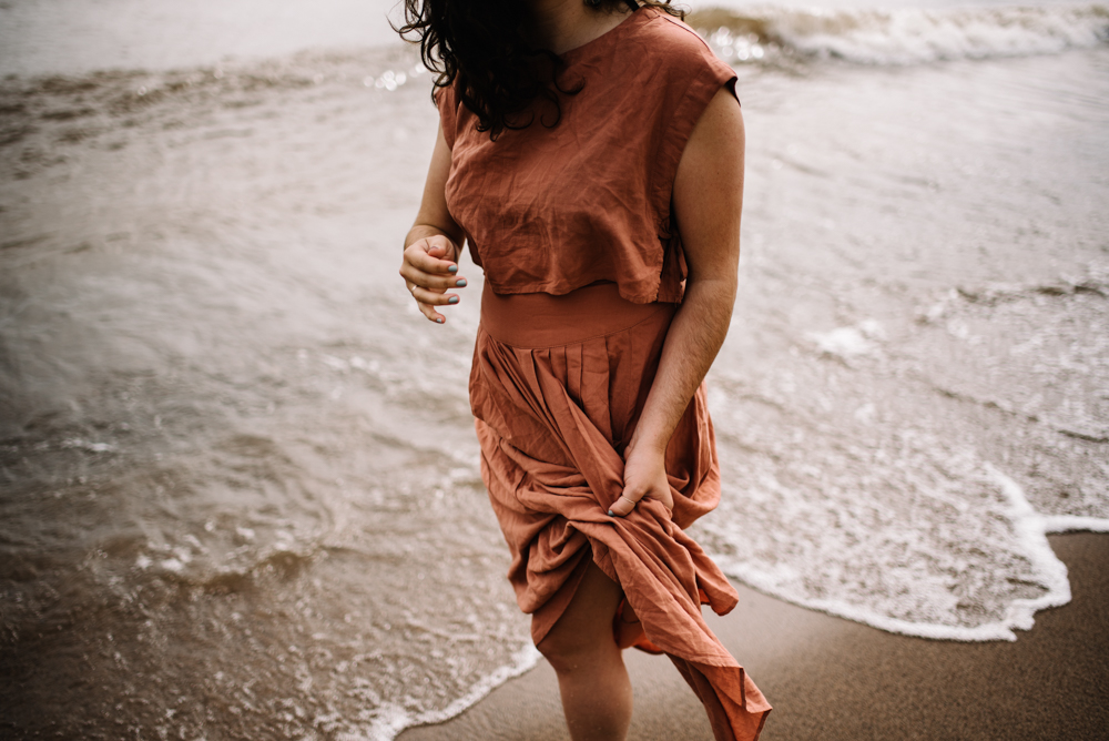 Clare - Lake Superior - North Shore Duluth Minnesota - Stormy Lake Portraits - White Sails Creative Photography_12.JPG