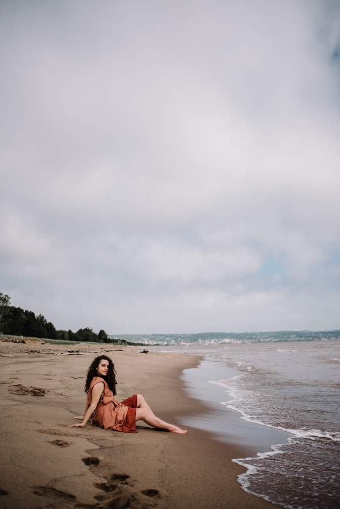 Clare - Lake Superior - North Shore Duluth Minnesota - Stormy Lake Portraits - White Sails Creative Photography_42.JPG