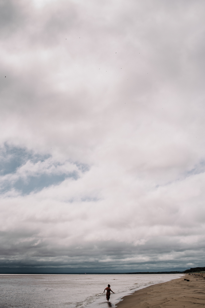 Clare - Lake Superior - North Shore Duluth Minnesota - Stormy Lake Portraits - White Sails Creative Photography_52.JPG