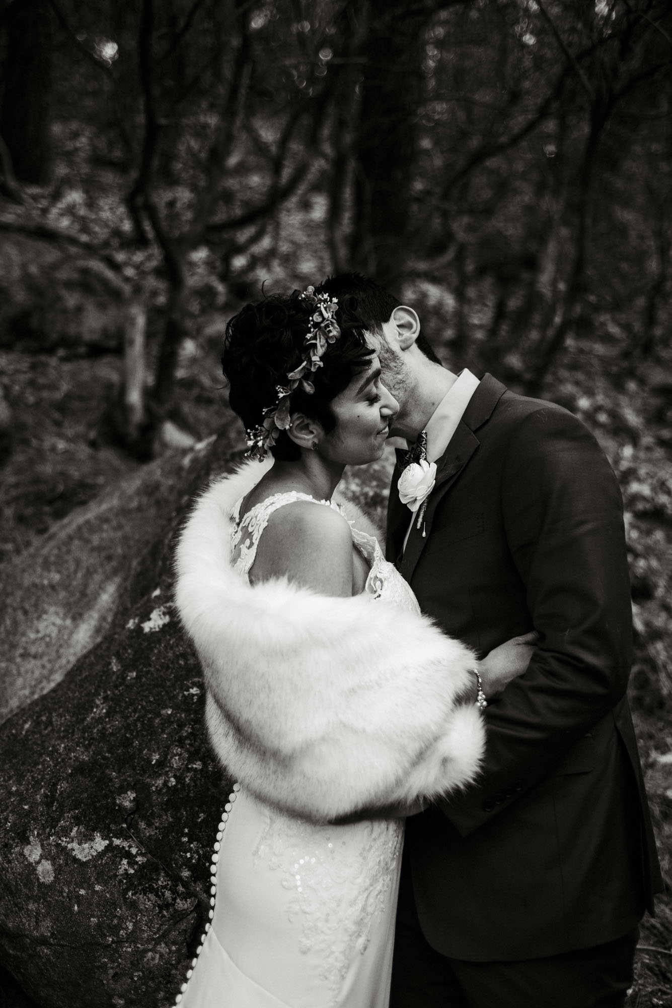 Game of Thrones Elopement - Winter Elopement - Shenandoah National Park Elopement Photographer - Virginia Adventure Photographer - Blue Ridge Parkway Elopement Photographer_10.jpg