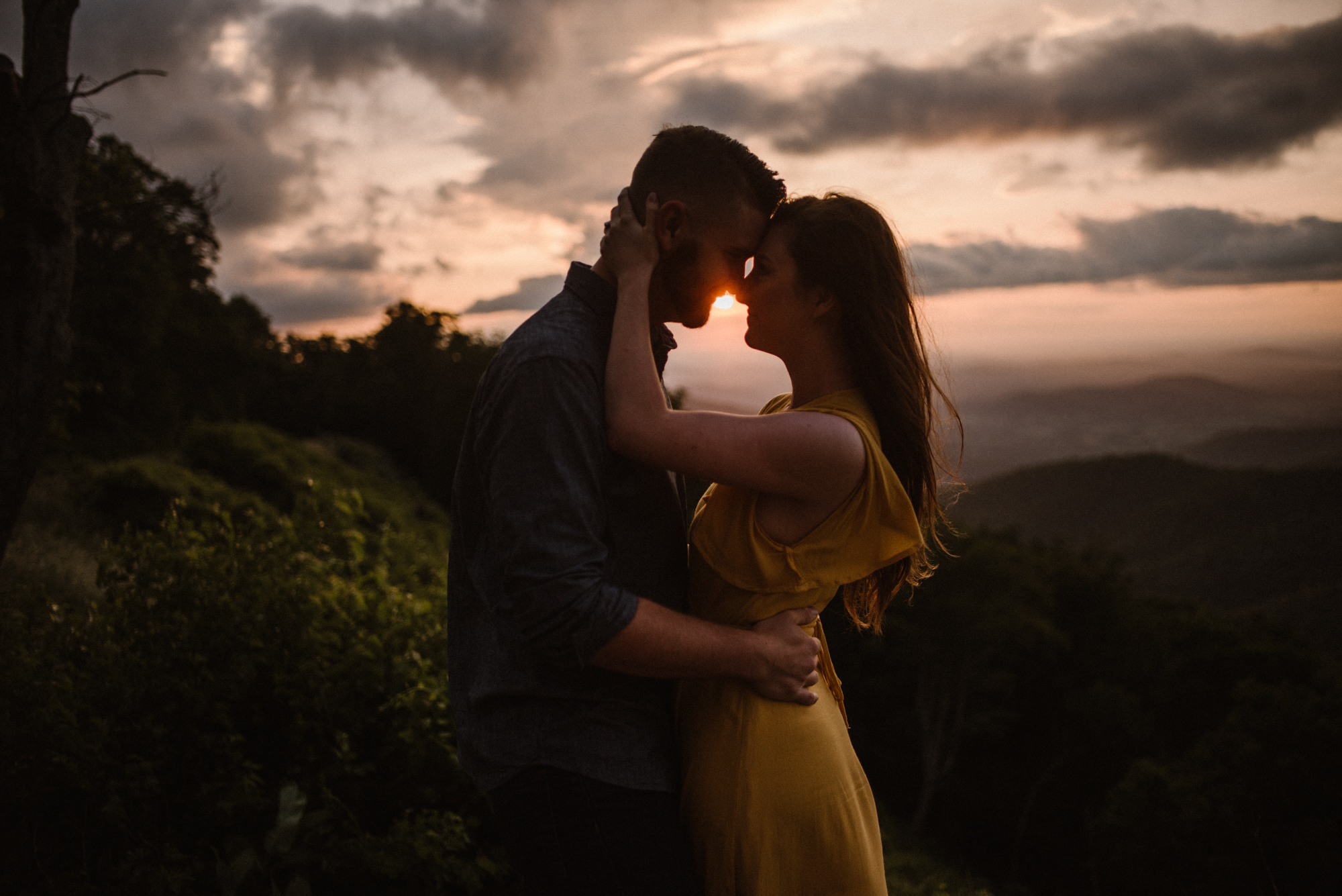 Camryn and Larry Sunrise Engagement Session in Shenandoah National Park - Things to Do in Luray Virginia - Adventurous Couple Photo Shoot White Sails Creative_4.jpg