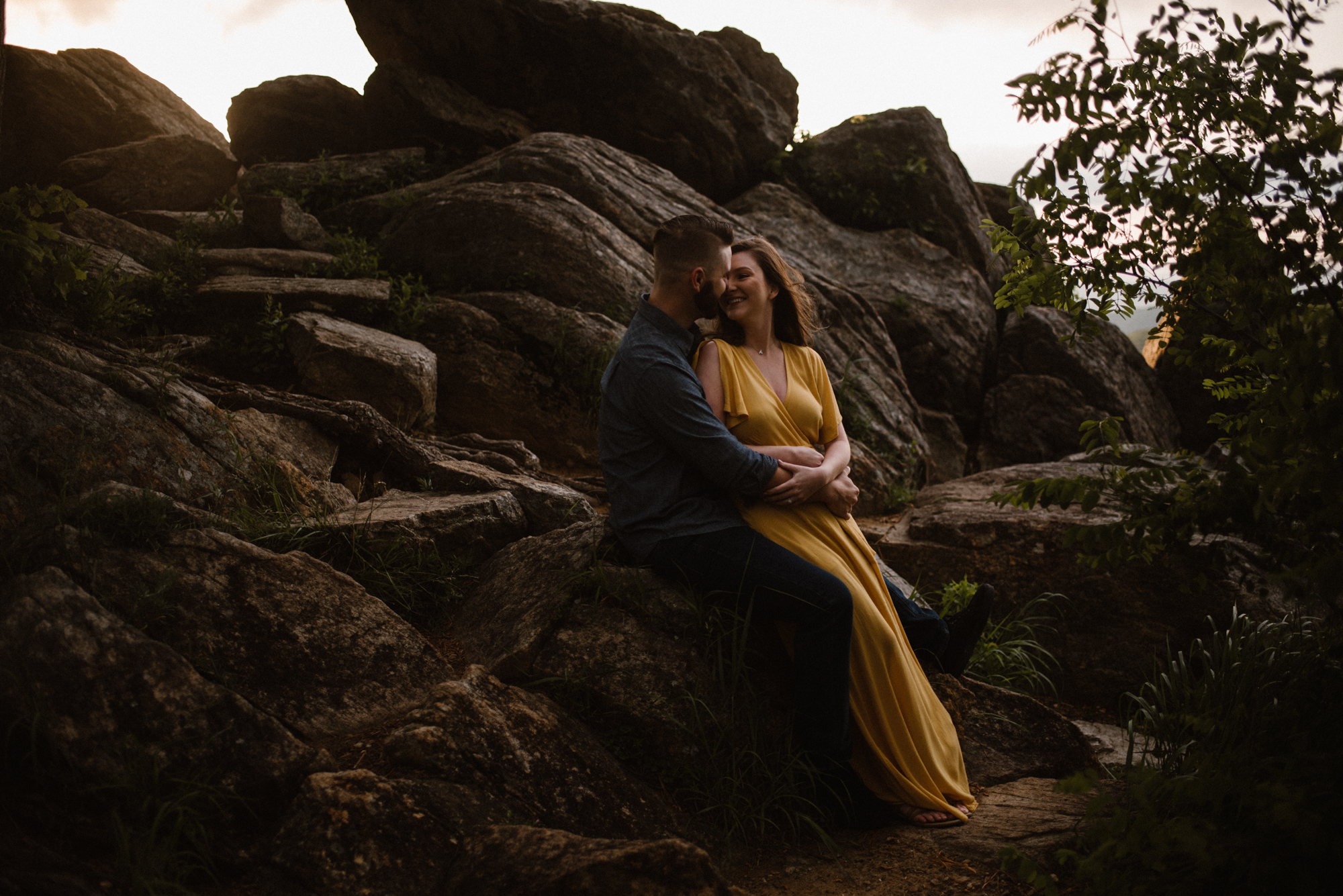 Camryn and Larry Sunrise Engagement Session in Shenandoah National Park - Things to Do in Luray Virginia - Adventurous Couple Photo Shoot White Sails Creative_15.jpg