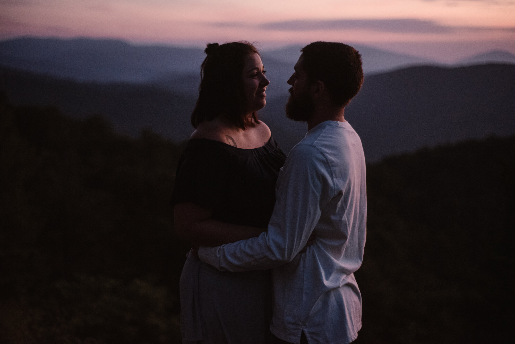 Sunrise Photoshoot - Adventurous Couple Session - Shenandoah National Park Photographer - White Sails Creative _4.jpg