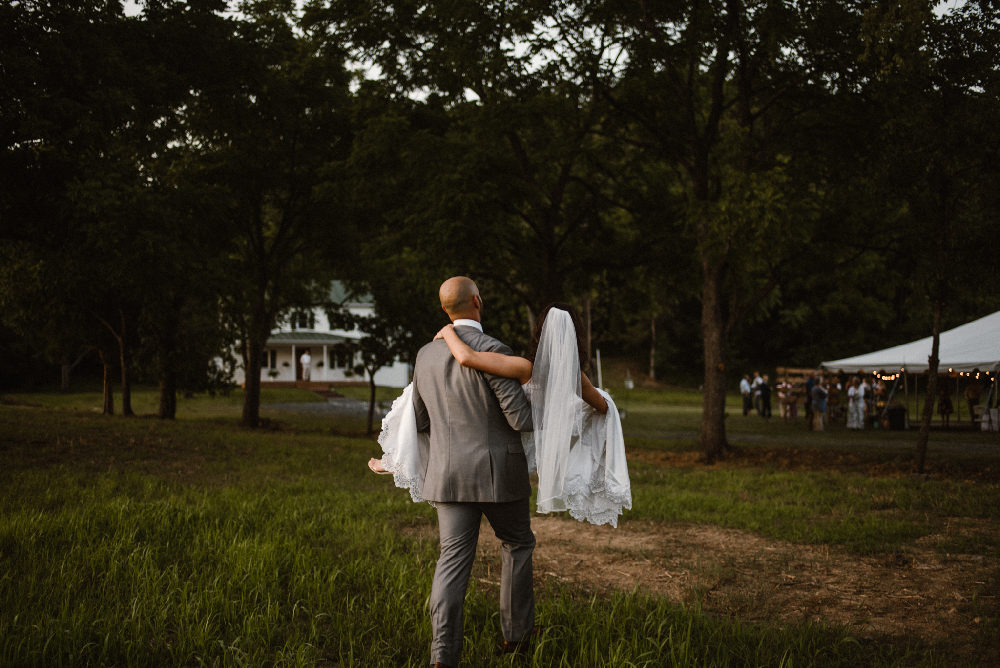 Virginia Backyard Wedding Inpiration - Virginia Farm Wedding - Backyard Summer Wedding - Barefoot Wedding - White Sails Creative_139.jpg