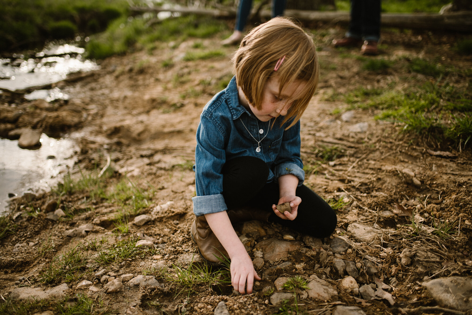 Documentary Family Photography - Virginia Farm House Family Photo Shoot - Mountain Family Photo Shoot - Adventurous Family Photo Shoot_6.jpg