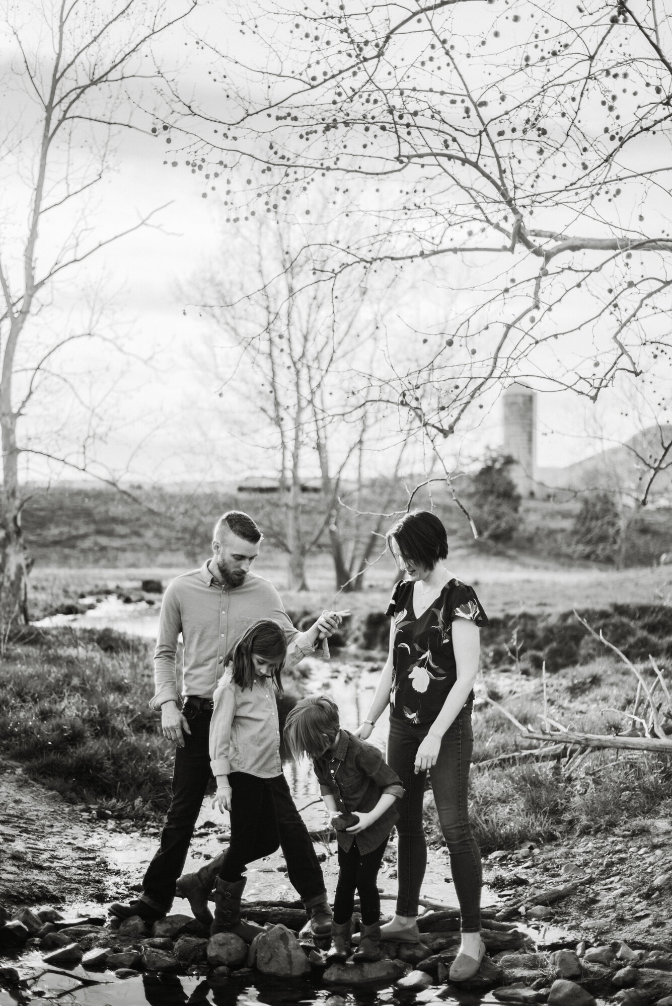 Documentary Family Photography - Virginia Farm House Family Photo Shoot - Mountain Family Photo Shoot - Adventurous Family Photo Shoot_9.jpg