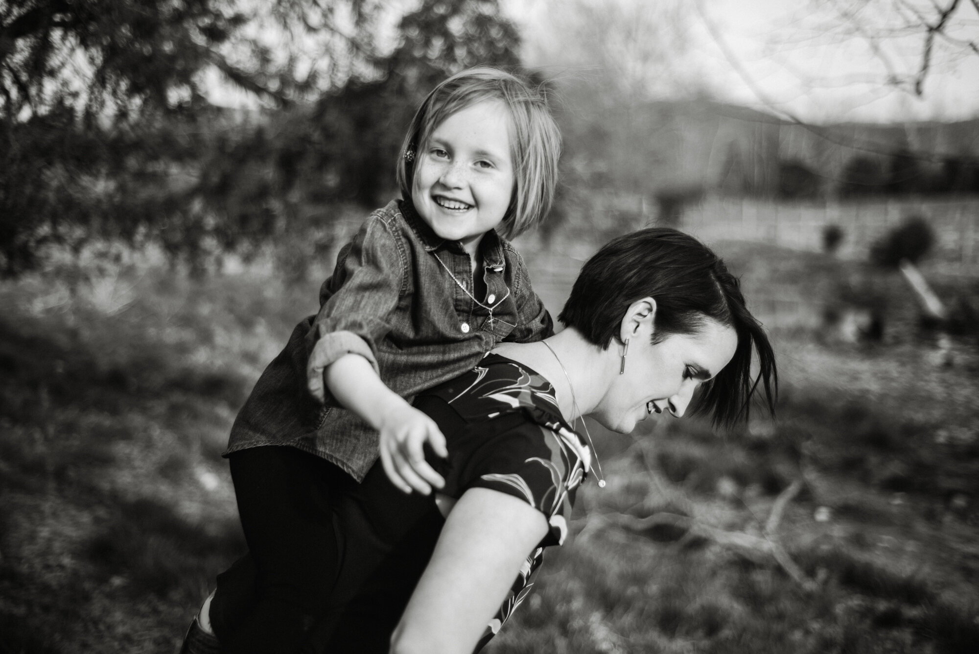 Documentary Family Photography - Virginia Farm House Family Photo Shoot - Mountain Family Photo Shoot - Adventurous Family Photo Shoot_25.jpg