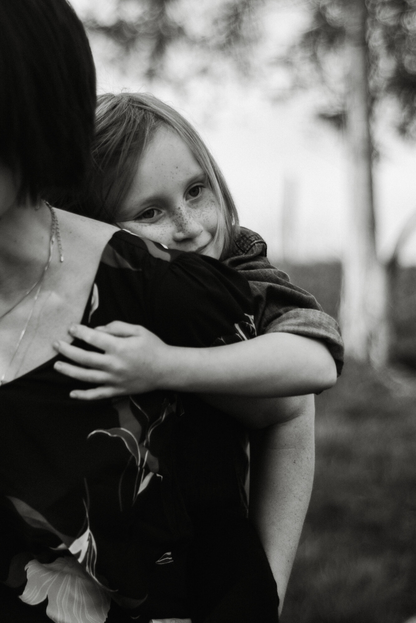 Documentary Family Photography - Virginia Farm House Family Photo Shoot - Mountain Family Photo Shoot - Adventurous Family Photo Shoot_26.jpg