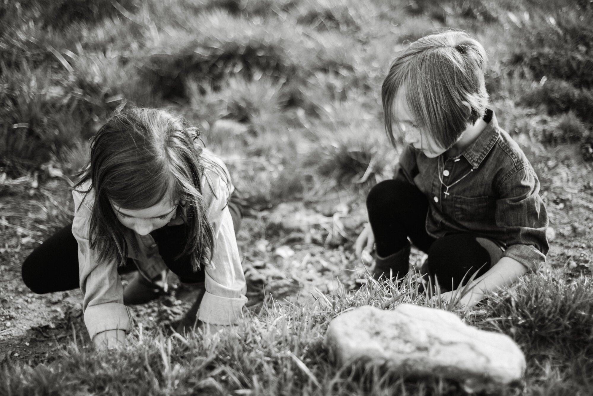 Documentary Family Photography - Virginia Farm House Family Photo Shoot - Mountain Family Photo Shoot - Adventurous Family Photo Shoot_29.jpg