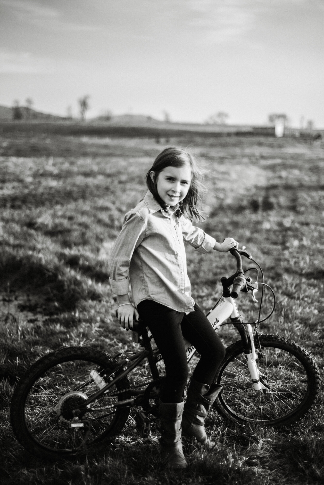 Documentary Family Photography - Virginia Farm House Family Photo Shoot - Mountain Family Photo Shoot - Adventurous Family Photo Shoot_45.jpg